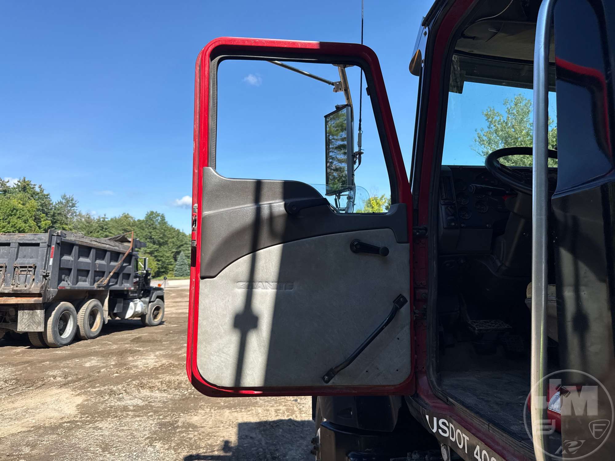 2009 Mack GU713
