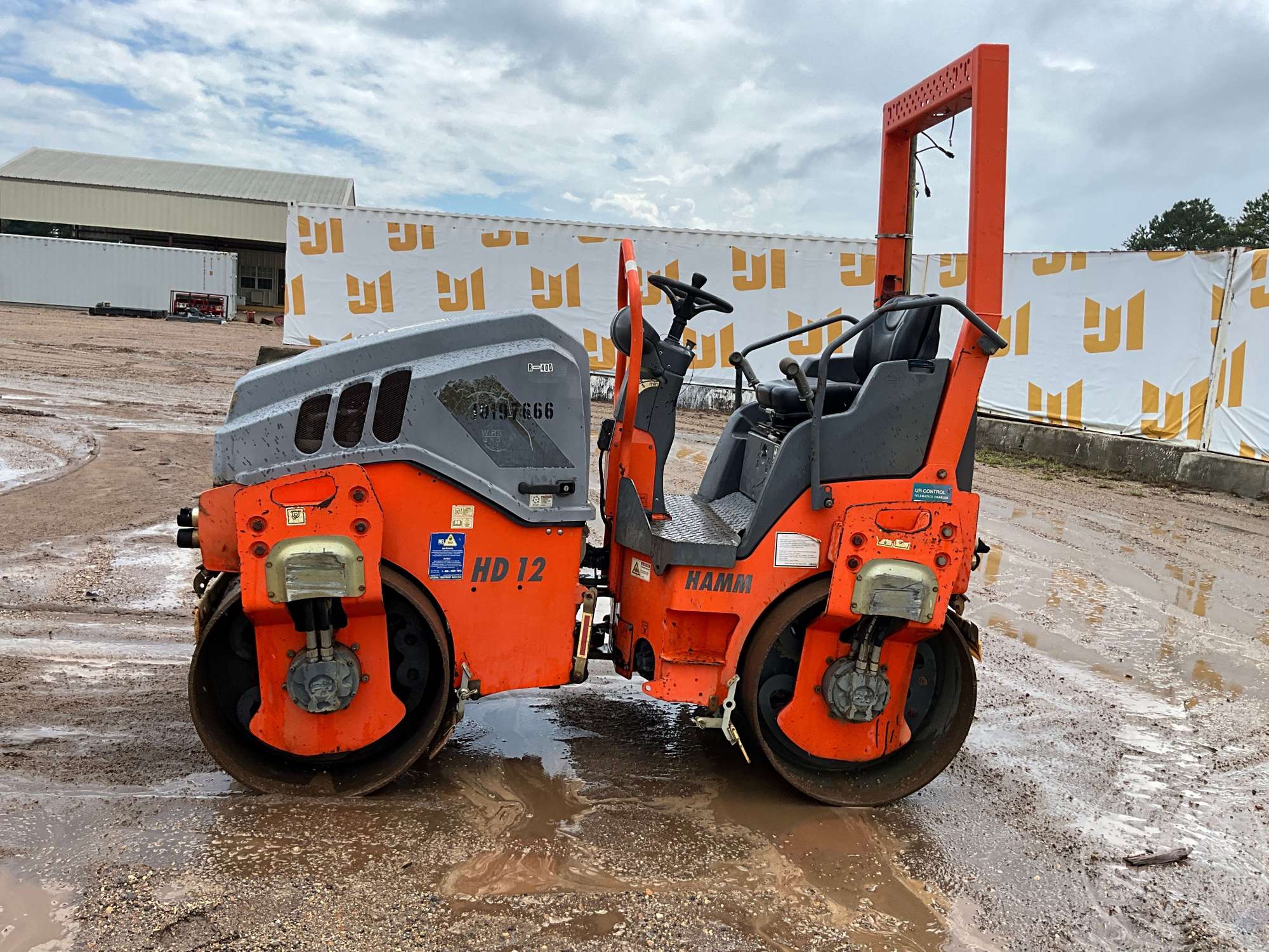2013 Hamm HD 12 W