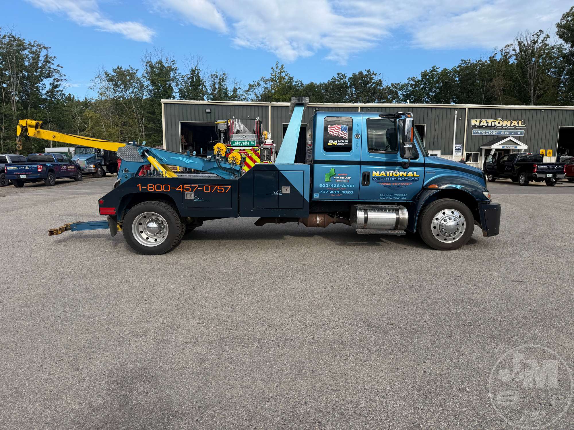 0 International 4400 SBA 4X2