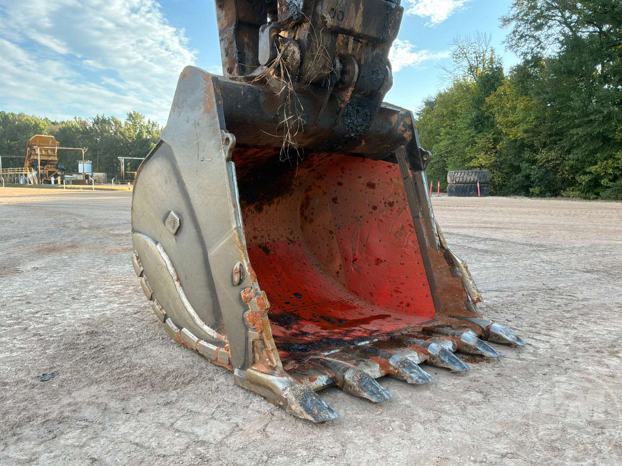2007 Komatsu PC-2000