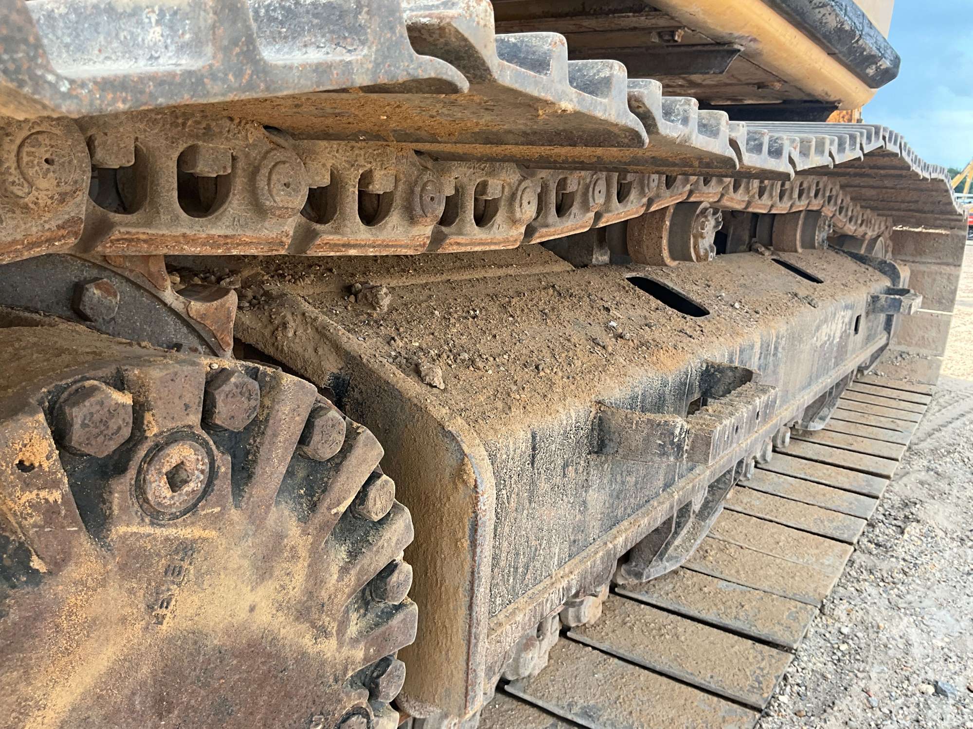 2011 Caterpillar 320DL