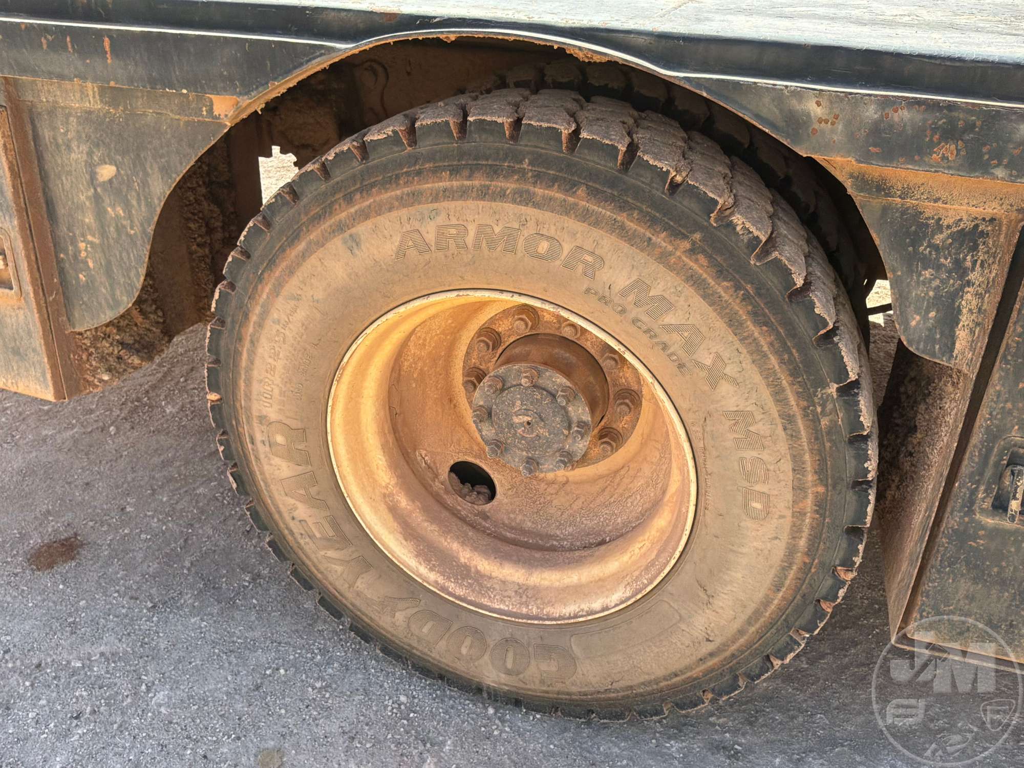 2002 Ford F750