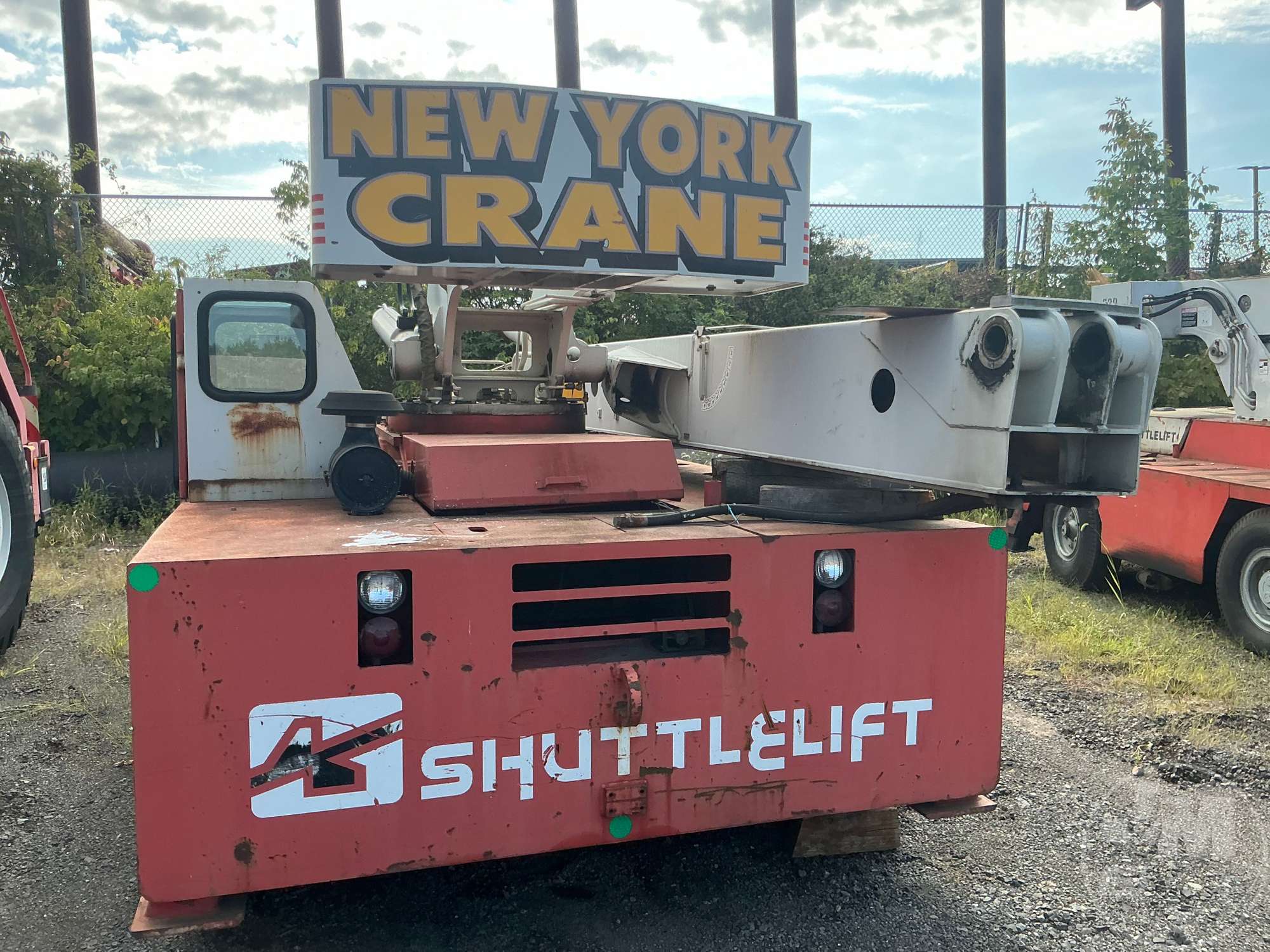 2003 Shuttlelift 5560B