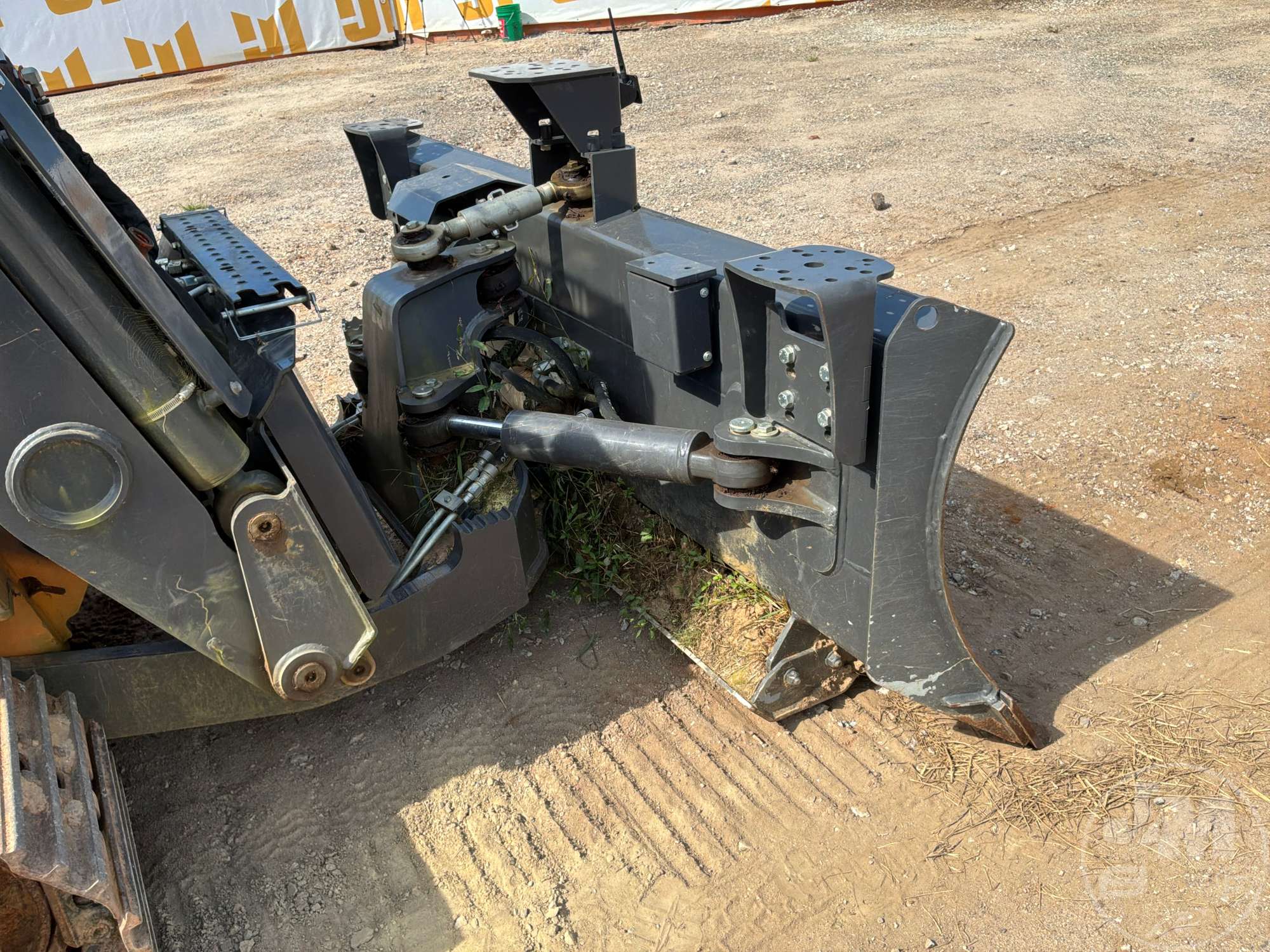 2023 Case DL550