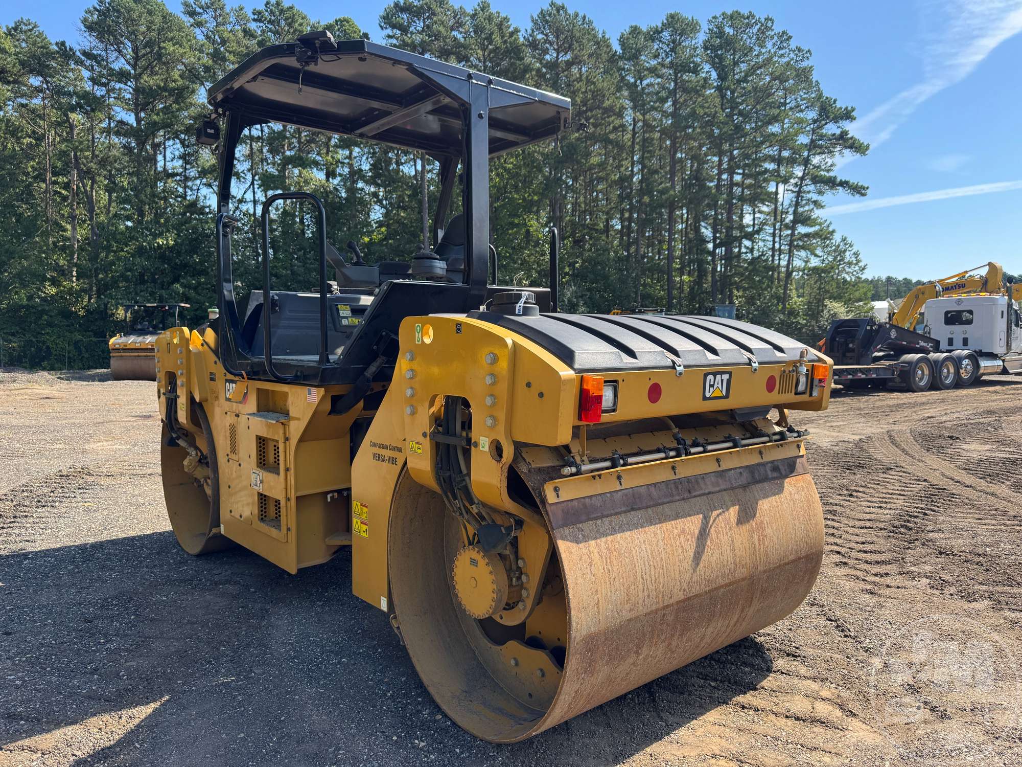 2016 Caterpillar CB54B