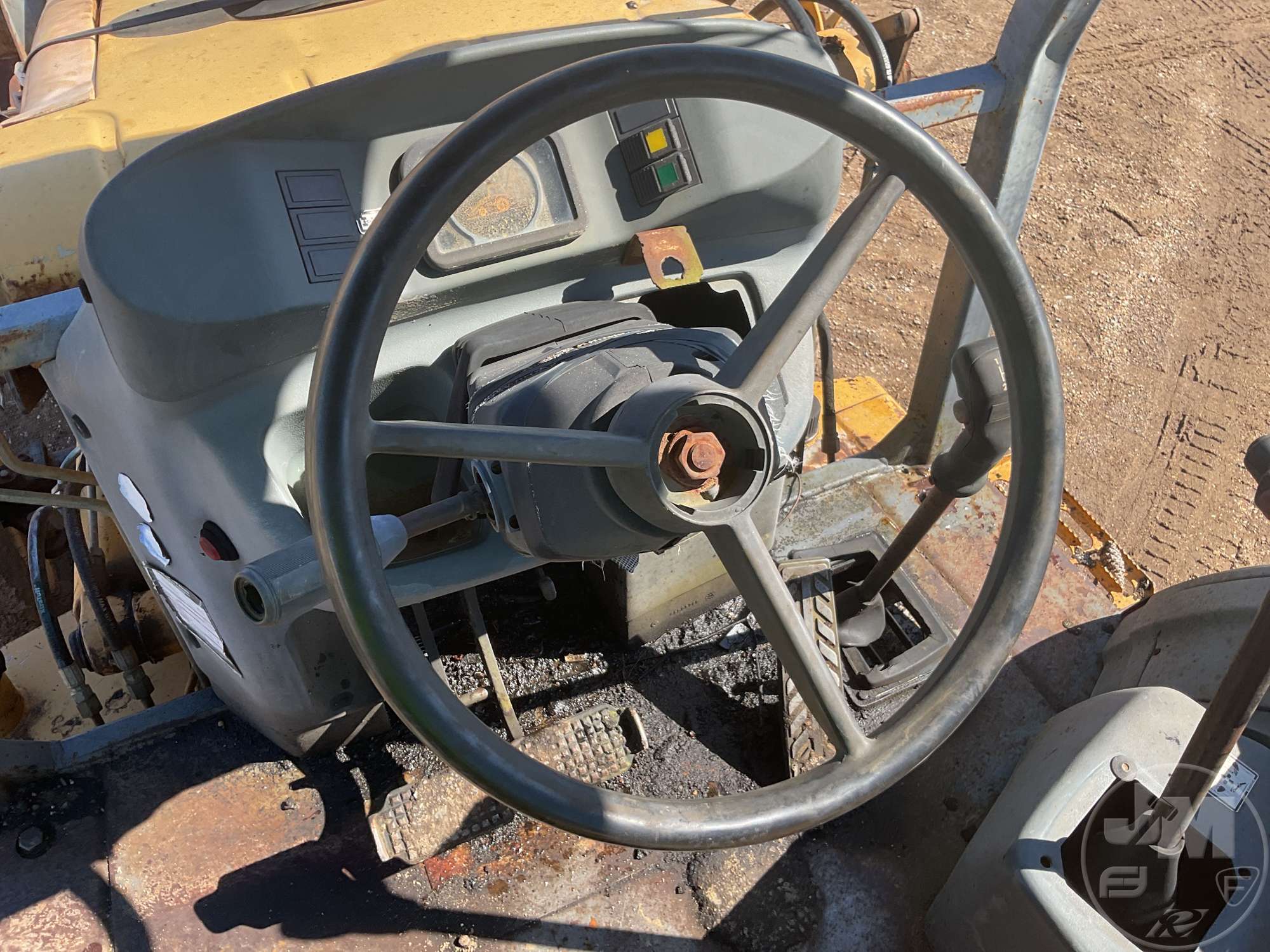 1998 New Holland 555E
