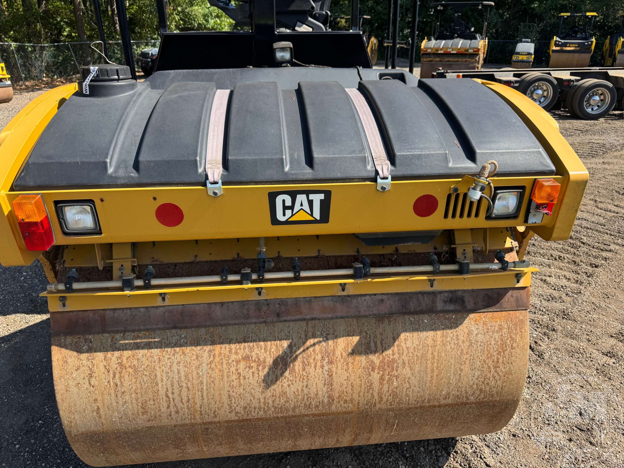 2016 Caterpillar CB54B