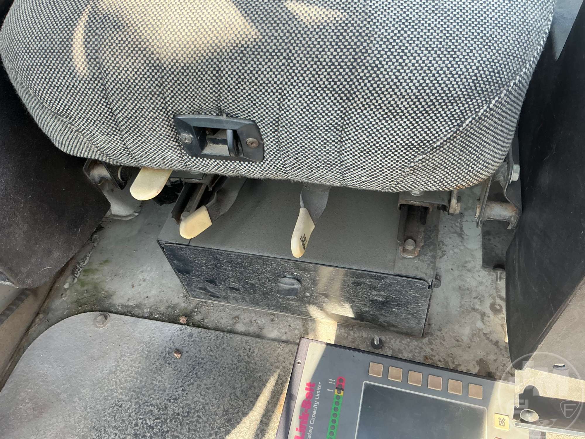 2004 Shuttlelift 3340 B