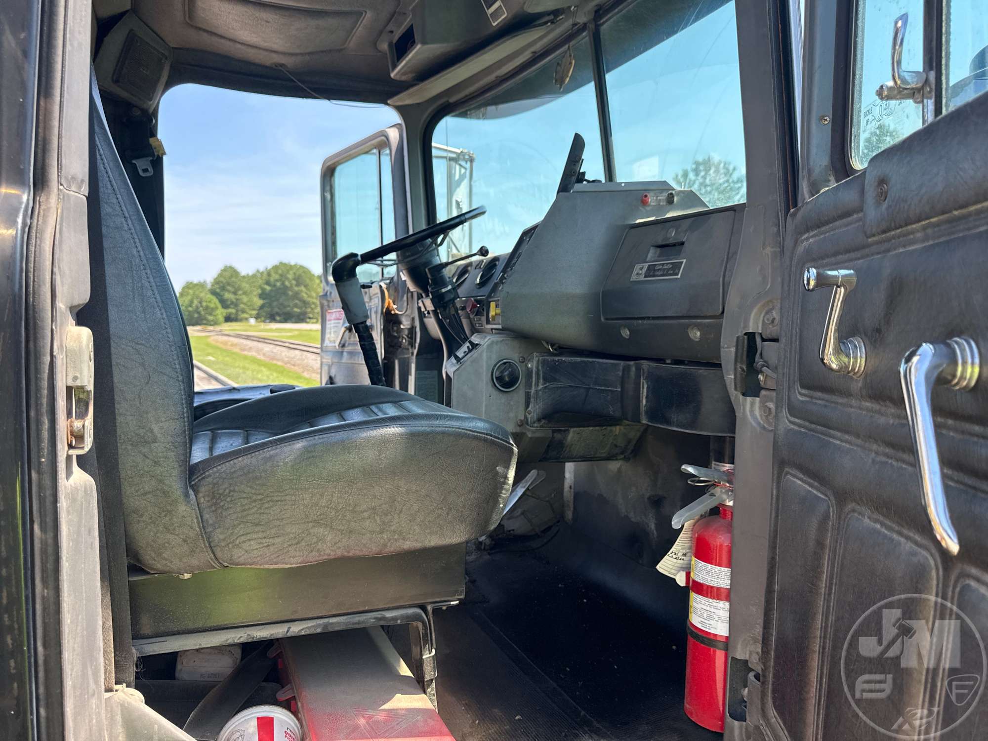 1996 Mack RD688S
