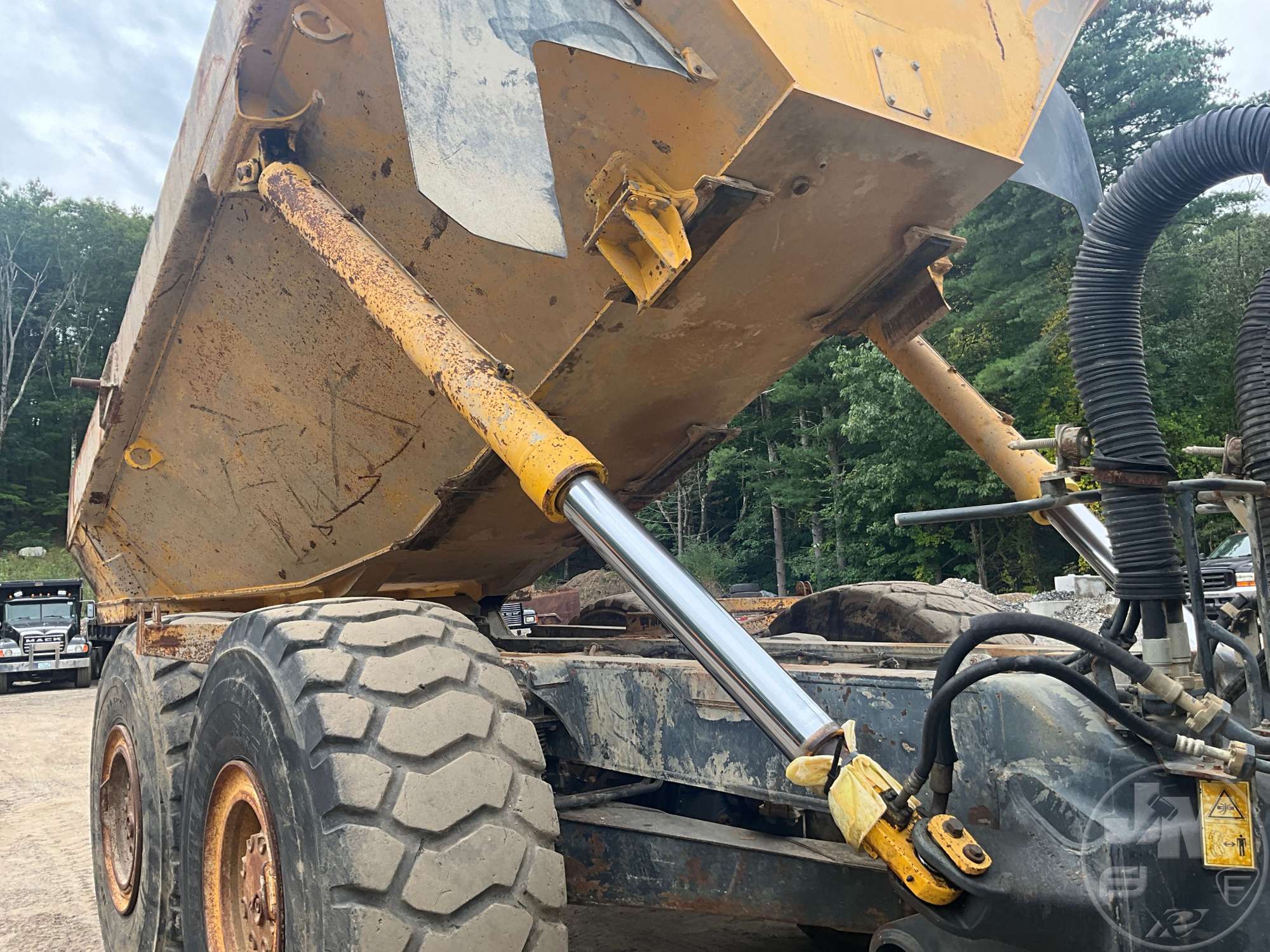 2006 Komatsu HM350-2