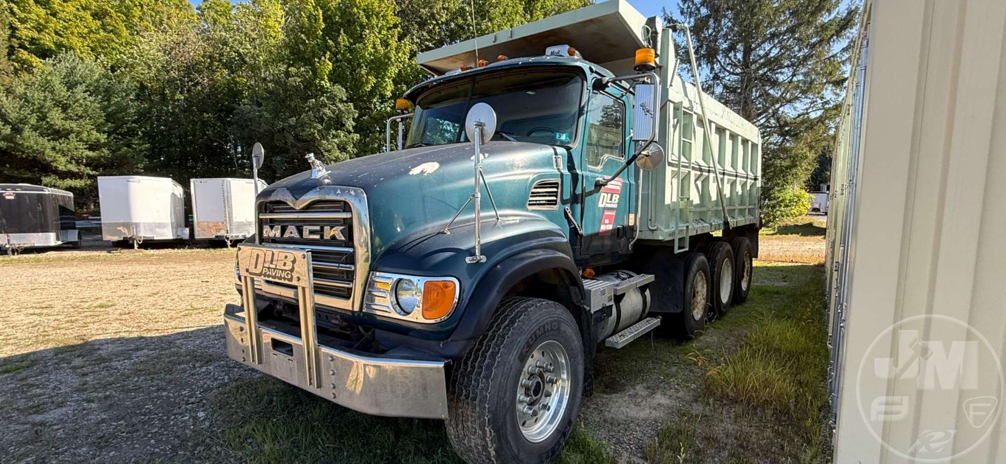 Photo of 2004 Mack CV Granite