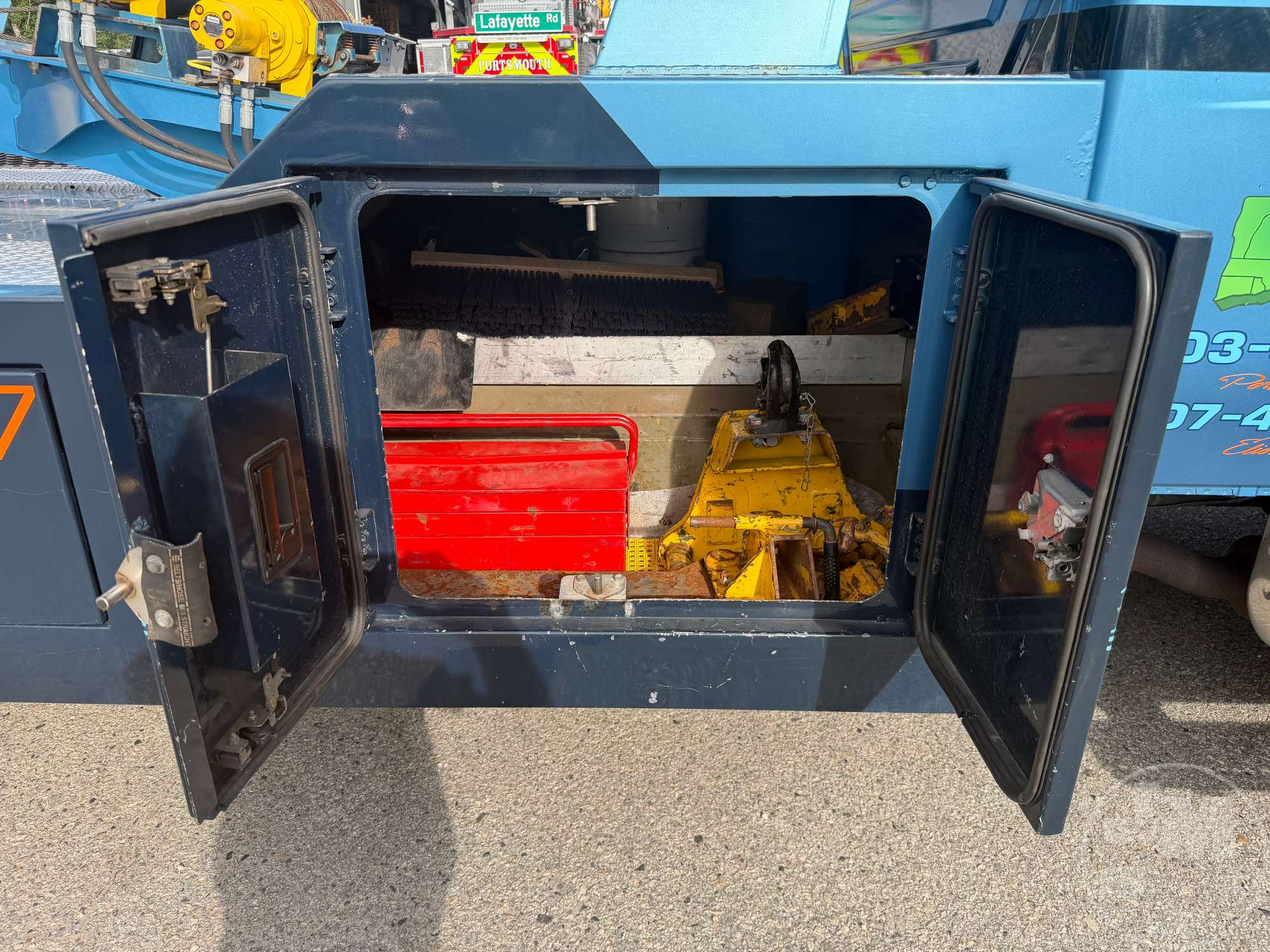0 International 4400 SBA 4X2