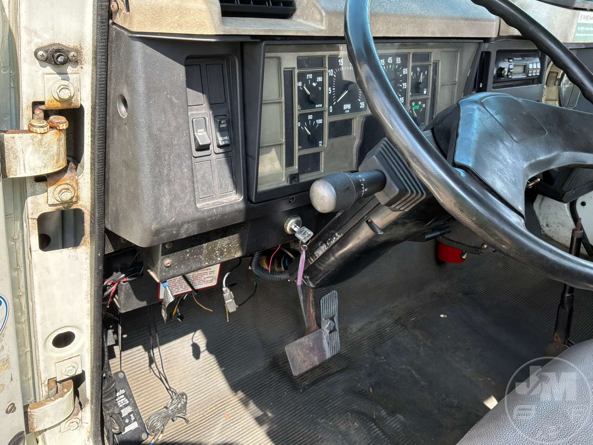 2001 International 4700