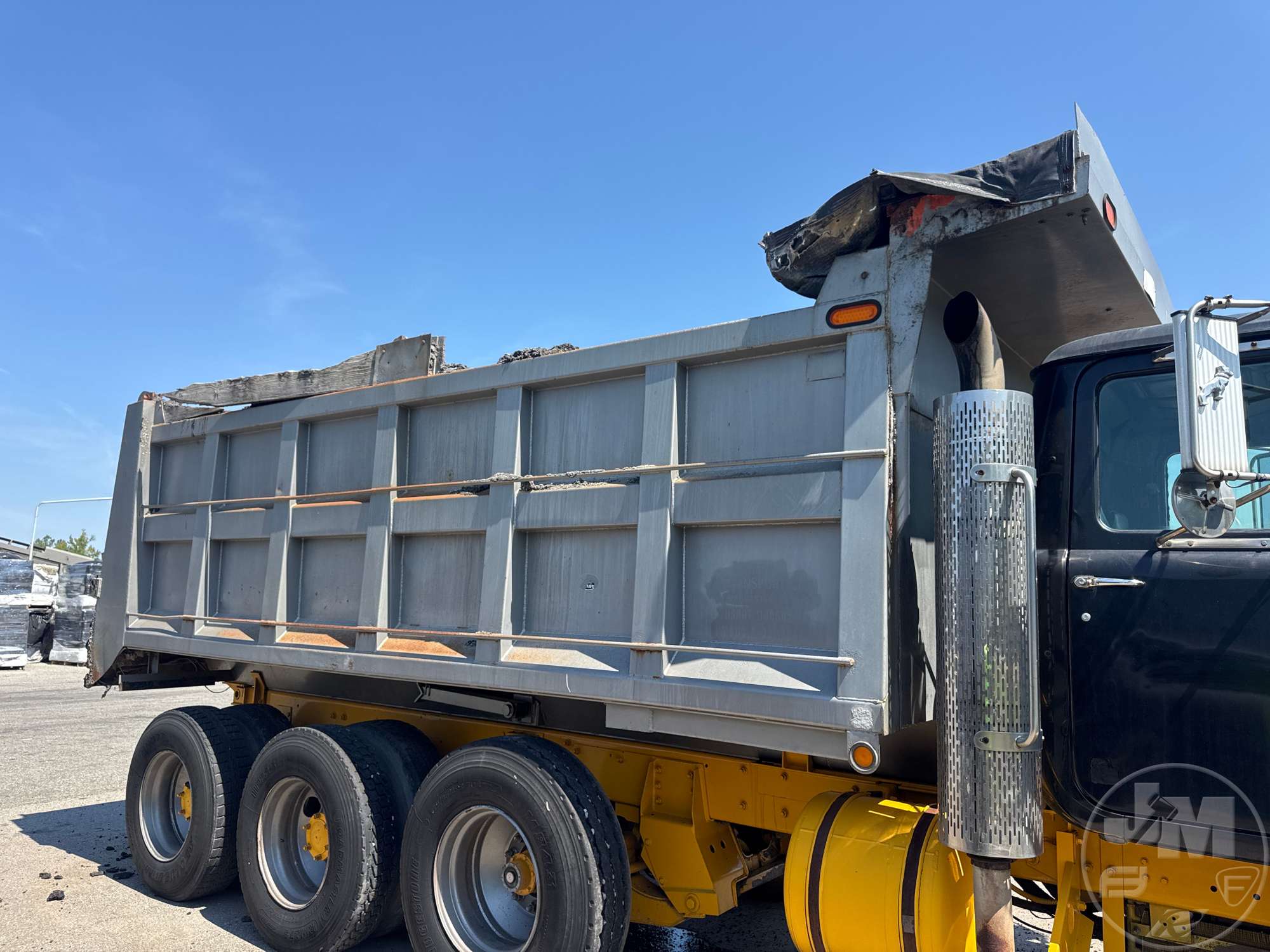 1996 Mack RD688S