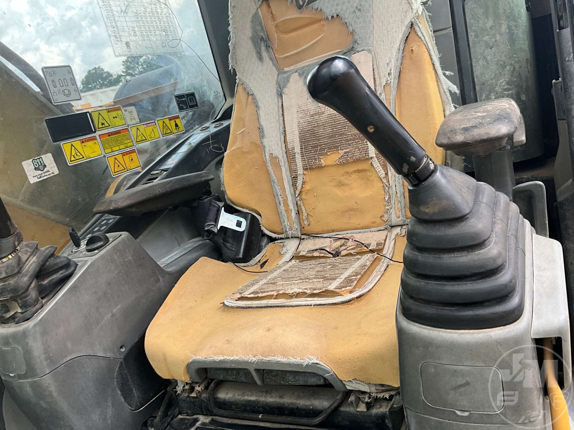 2011 Caterpillar 320DL