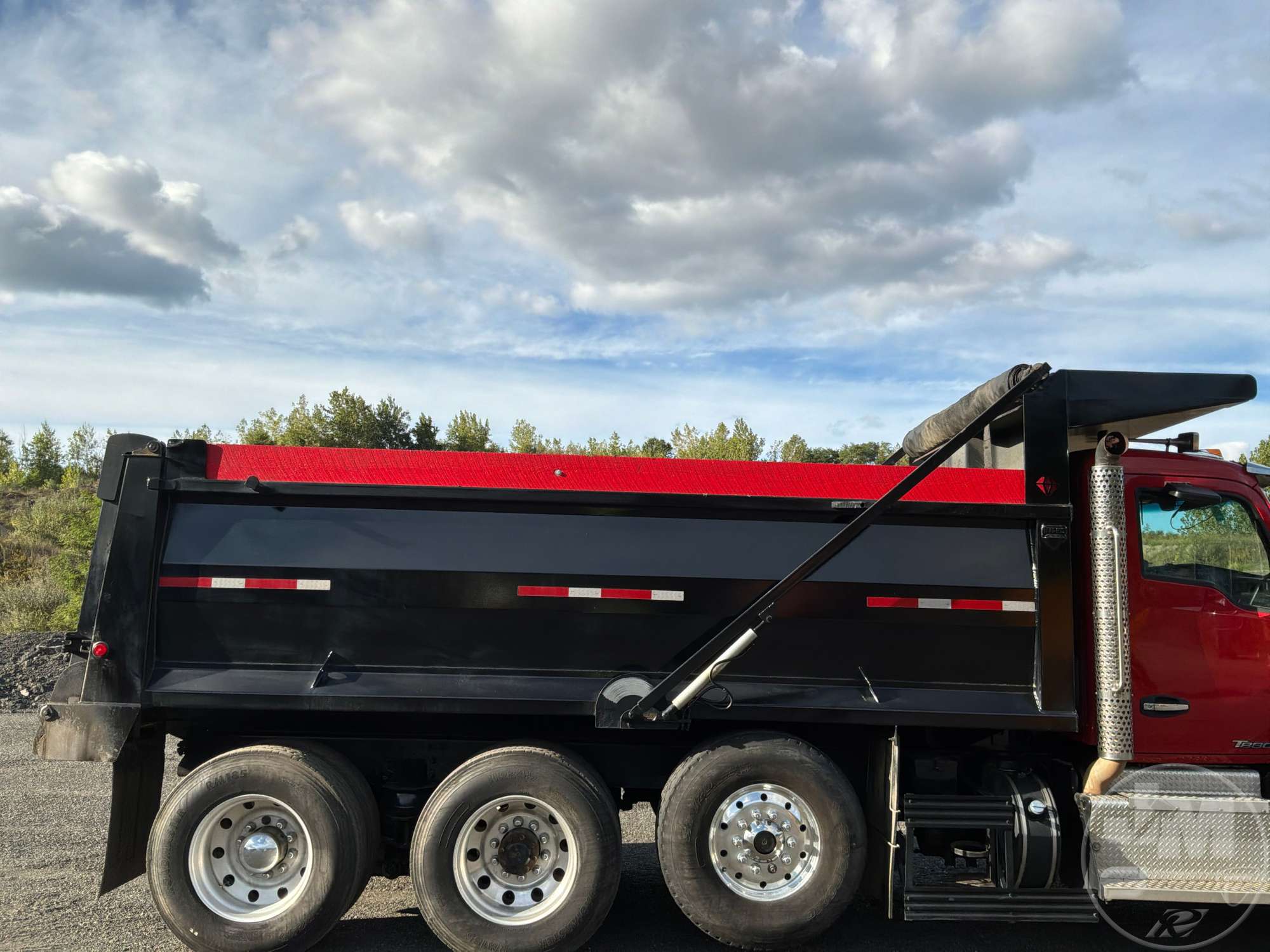 2016 Kenworth T880