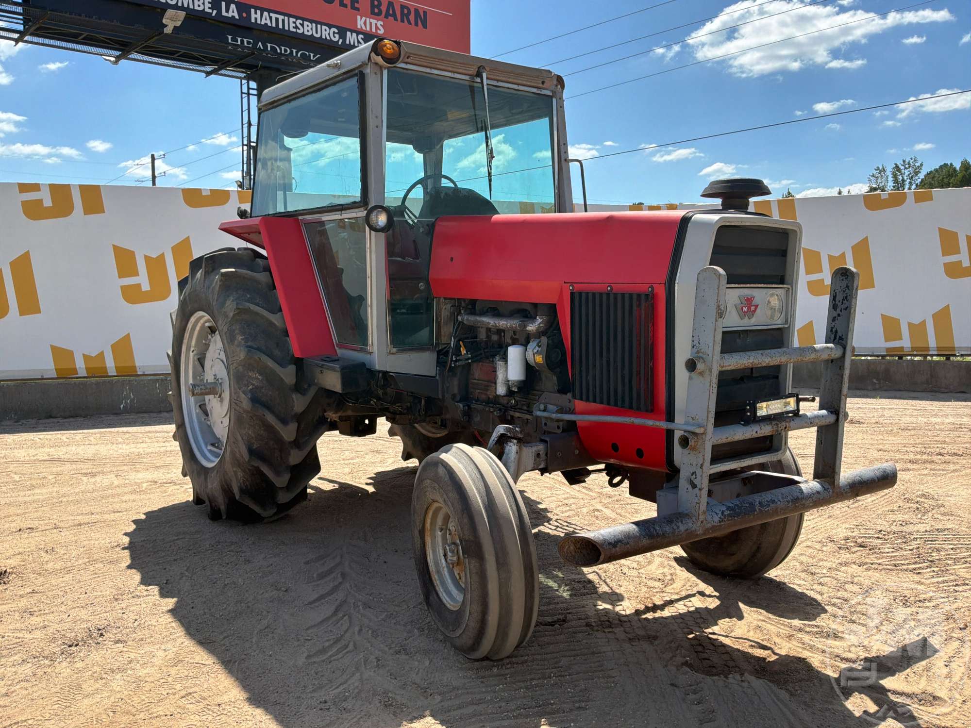 1981 Massey Ferguson 2675