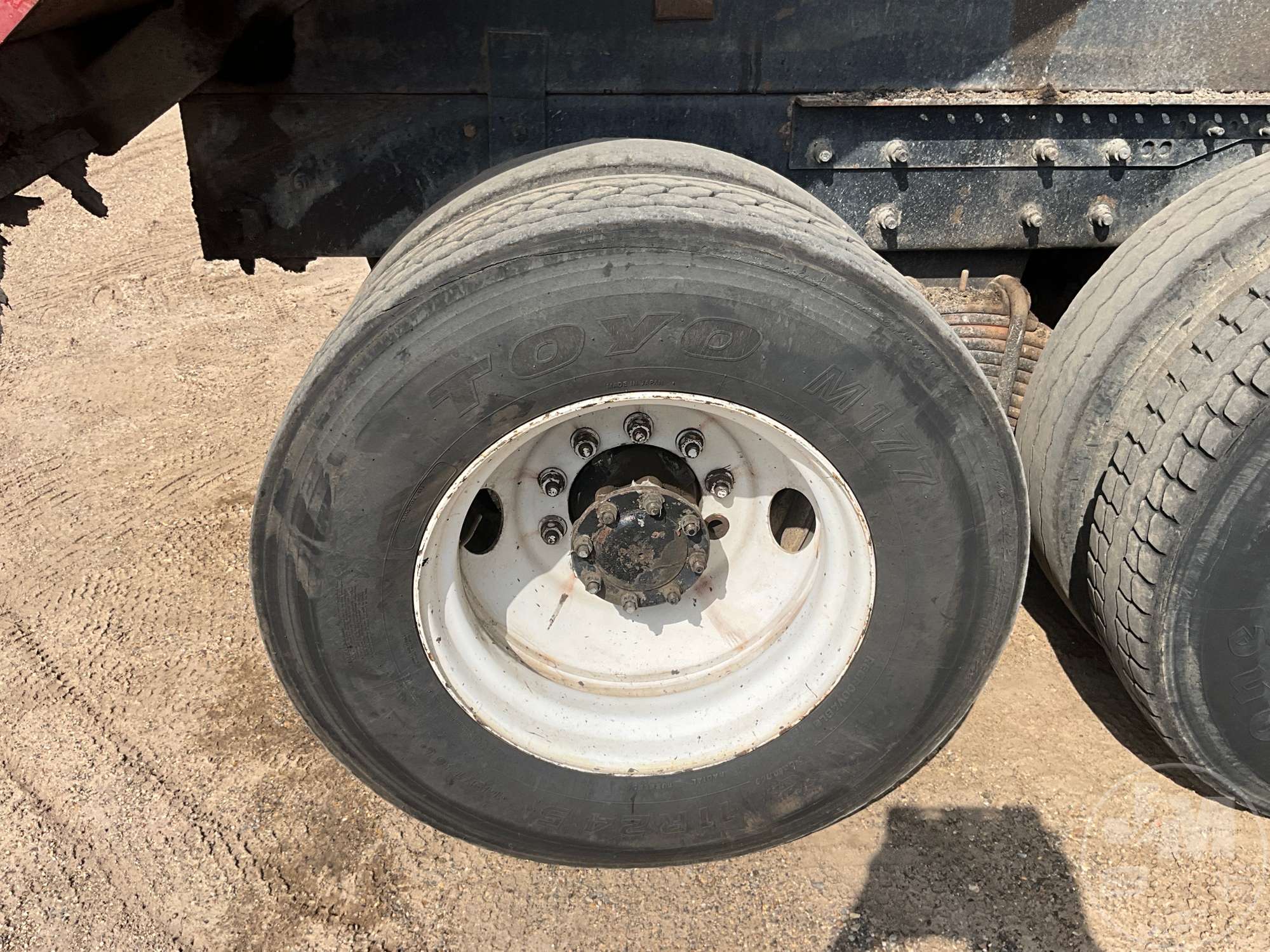 2005 Mack CHN 613