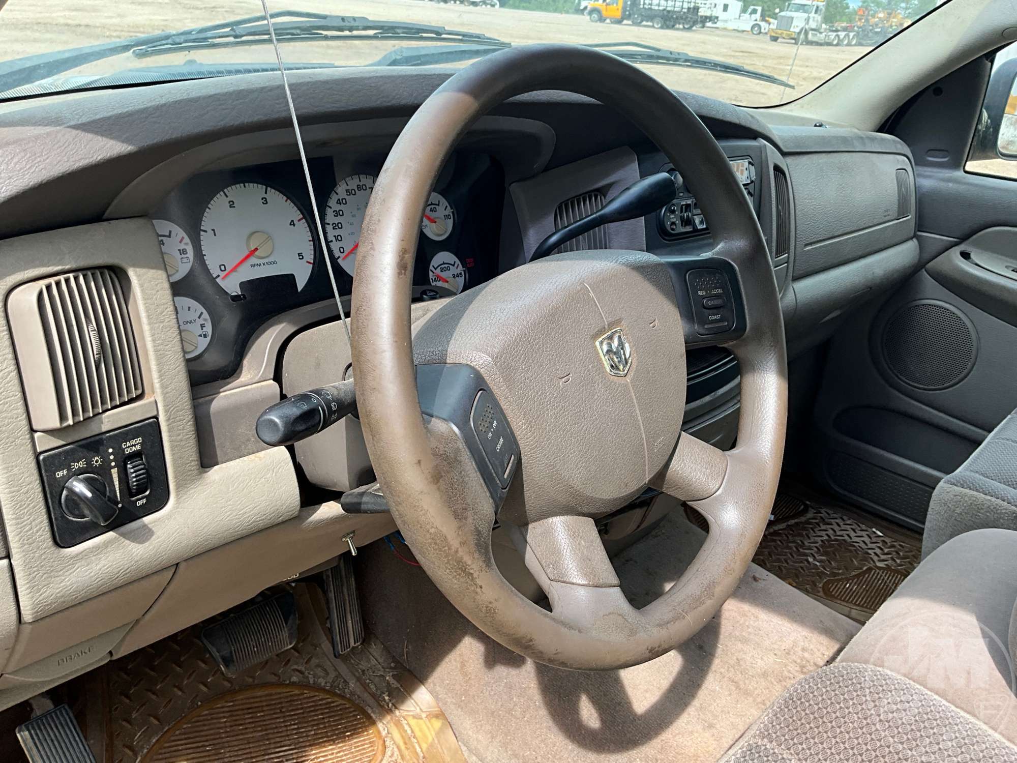 2004 Dodge RAM SLT