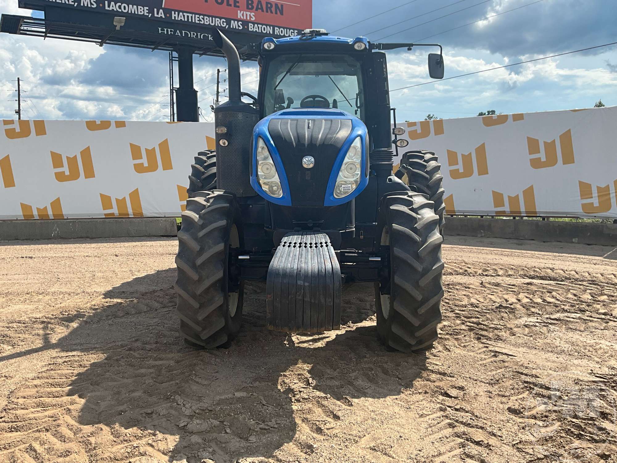 2019 New Holland T8.320