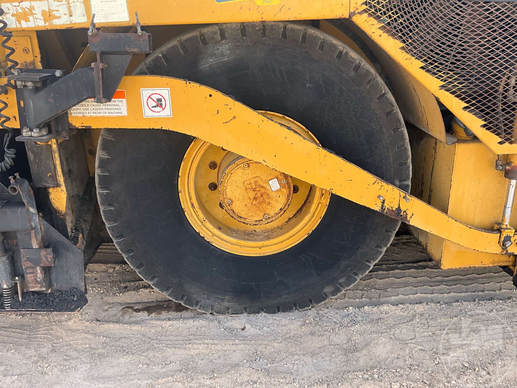 2008 Caterpillar AP1000D