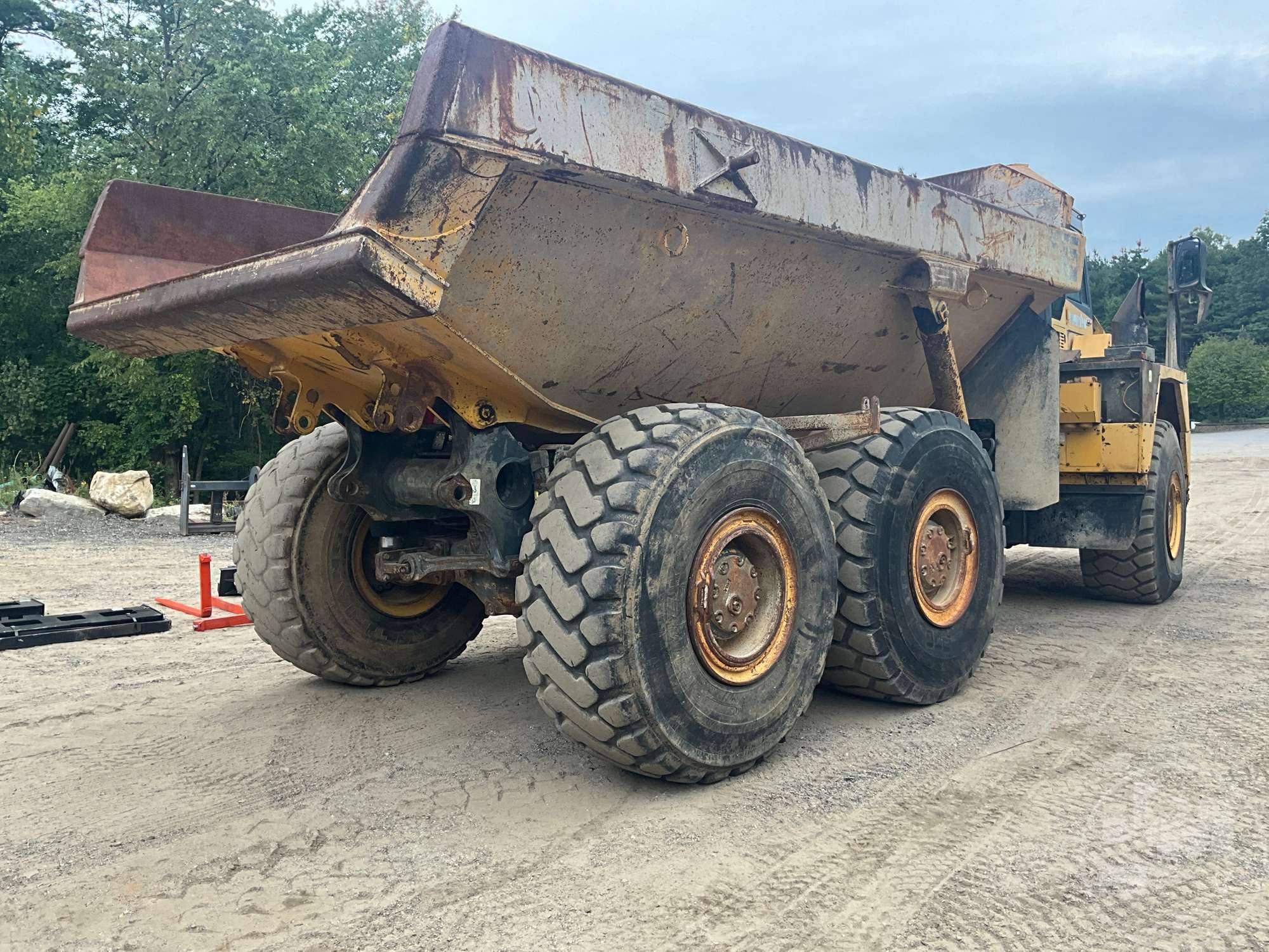 2006 Komatsu HM350-2