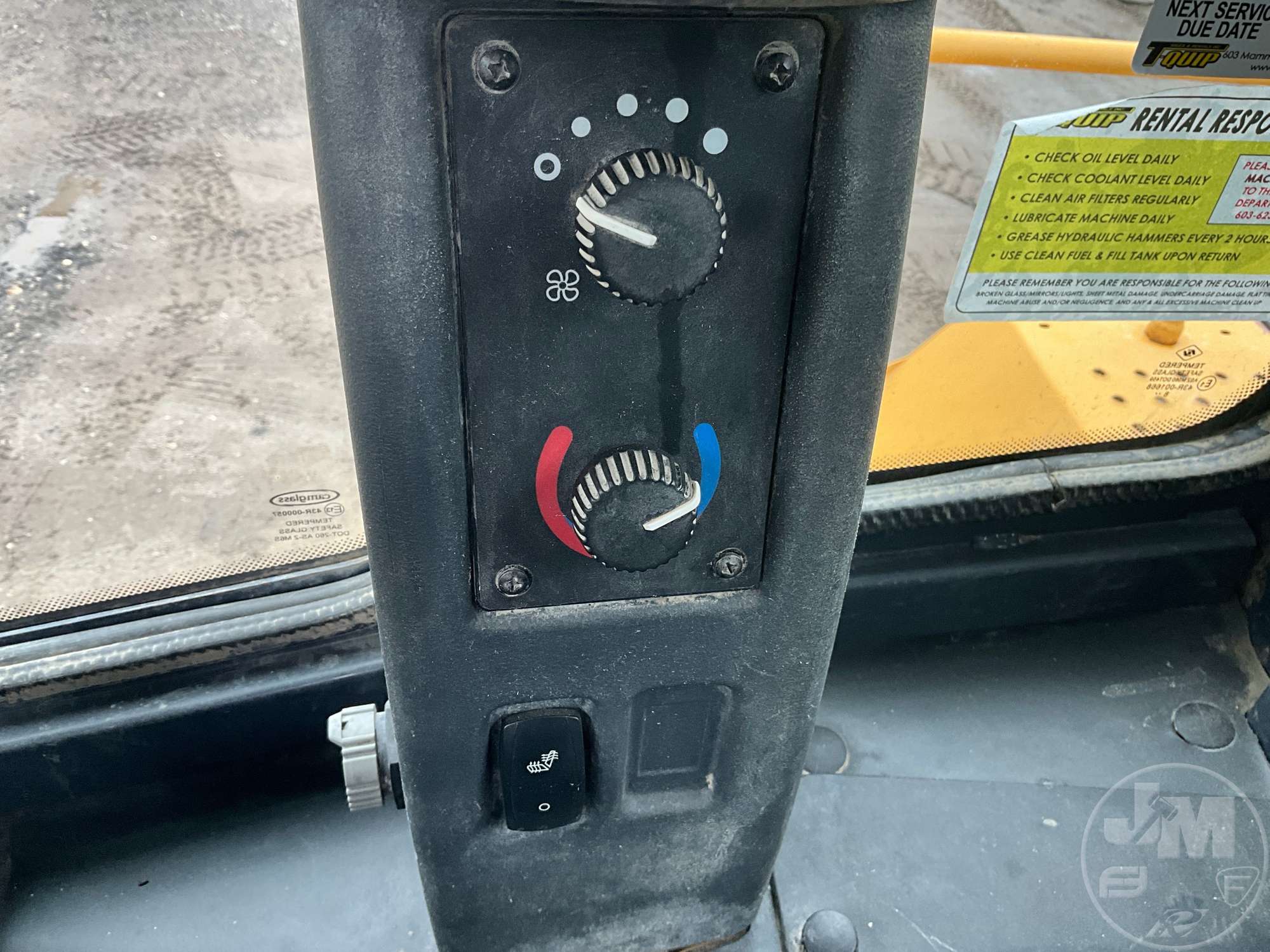 2012 John Deere 744K