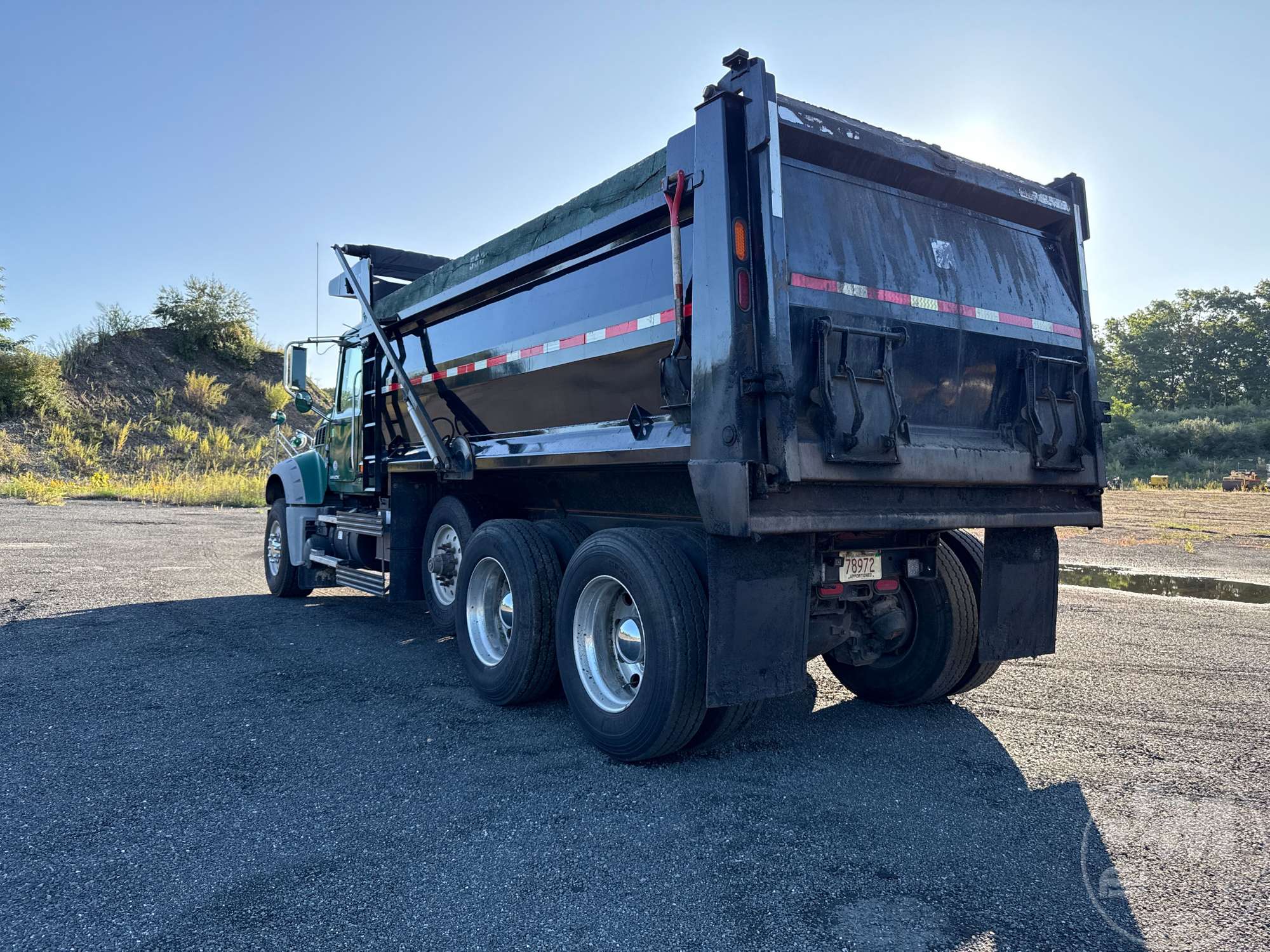 2011 Mack GU GRANITE