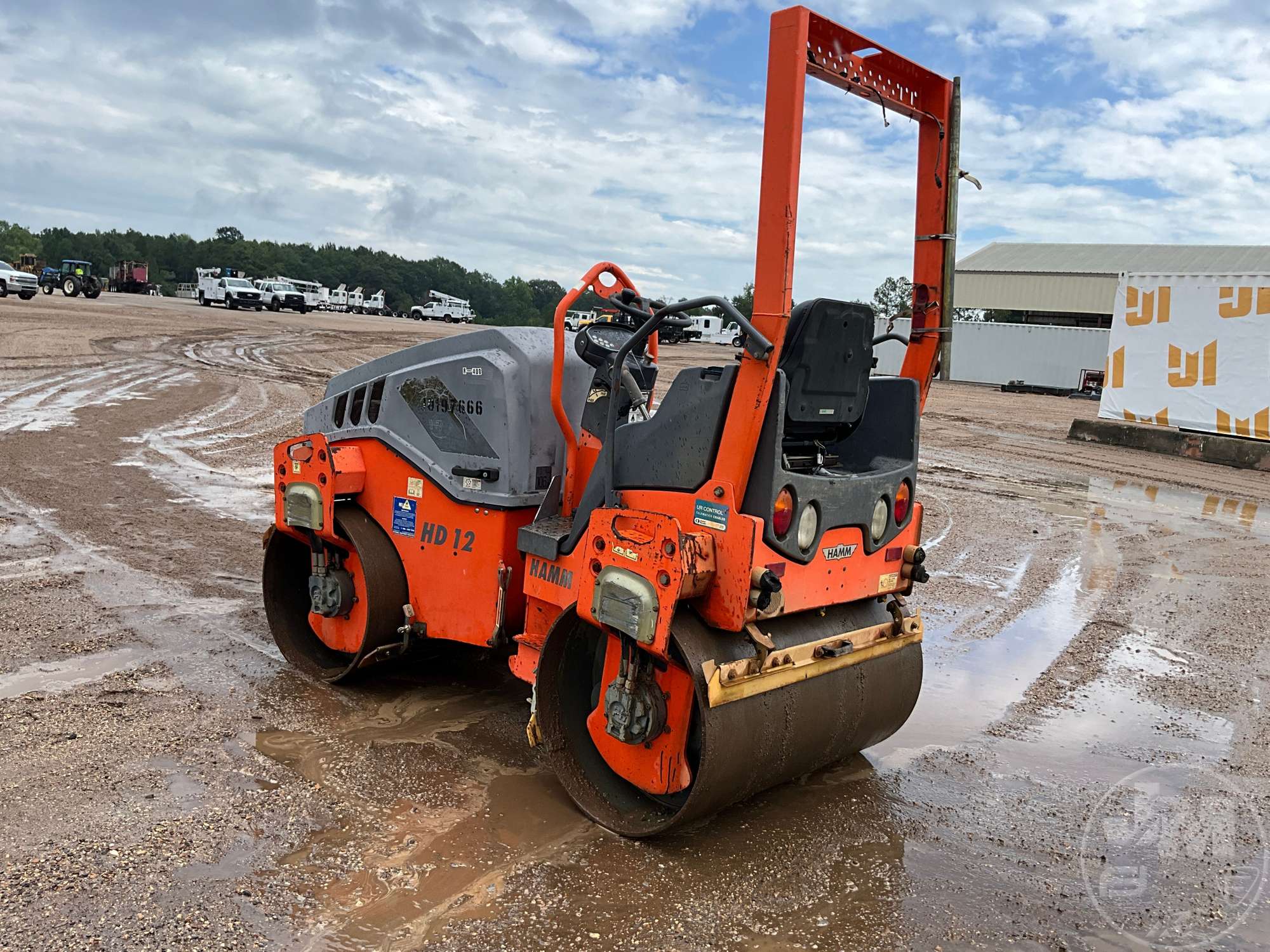 2013 Hamm HD 12 W