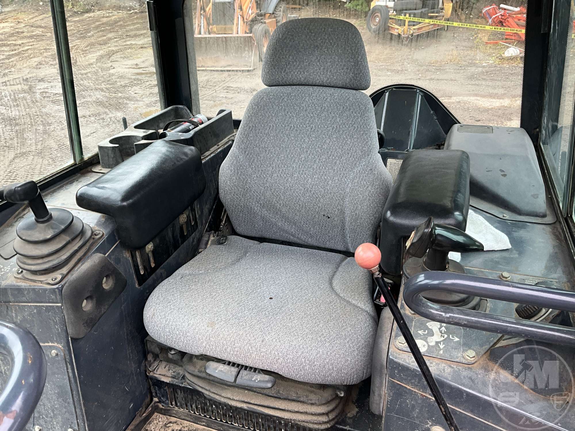 2005 John Deere 450J LT