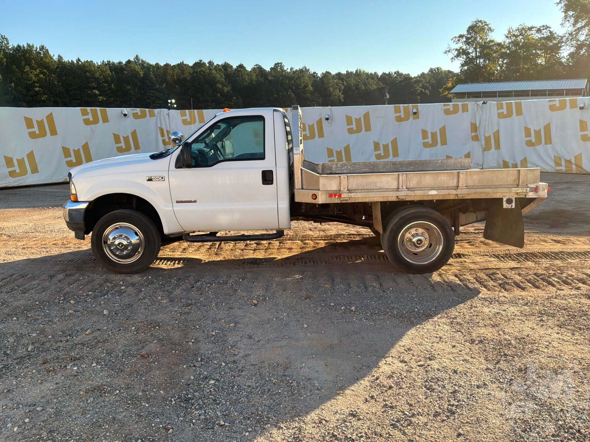 2004 Ford F-550