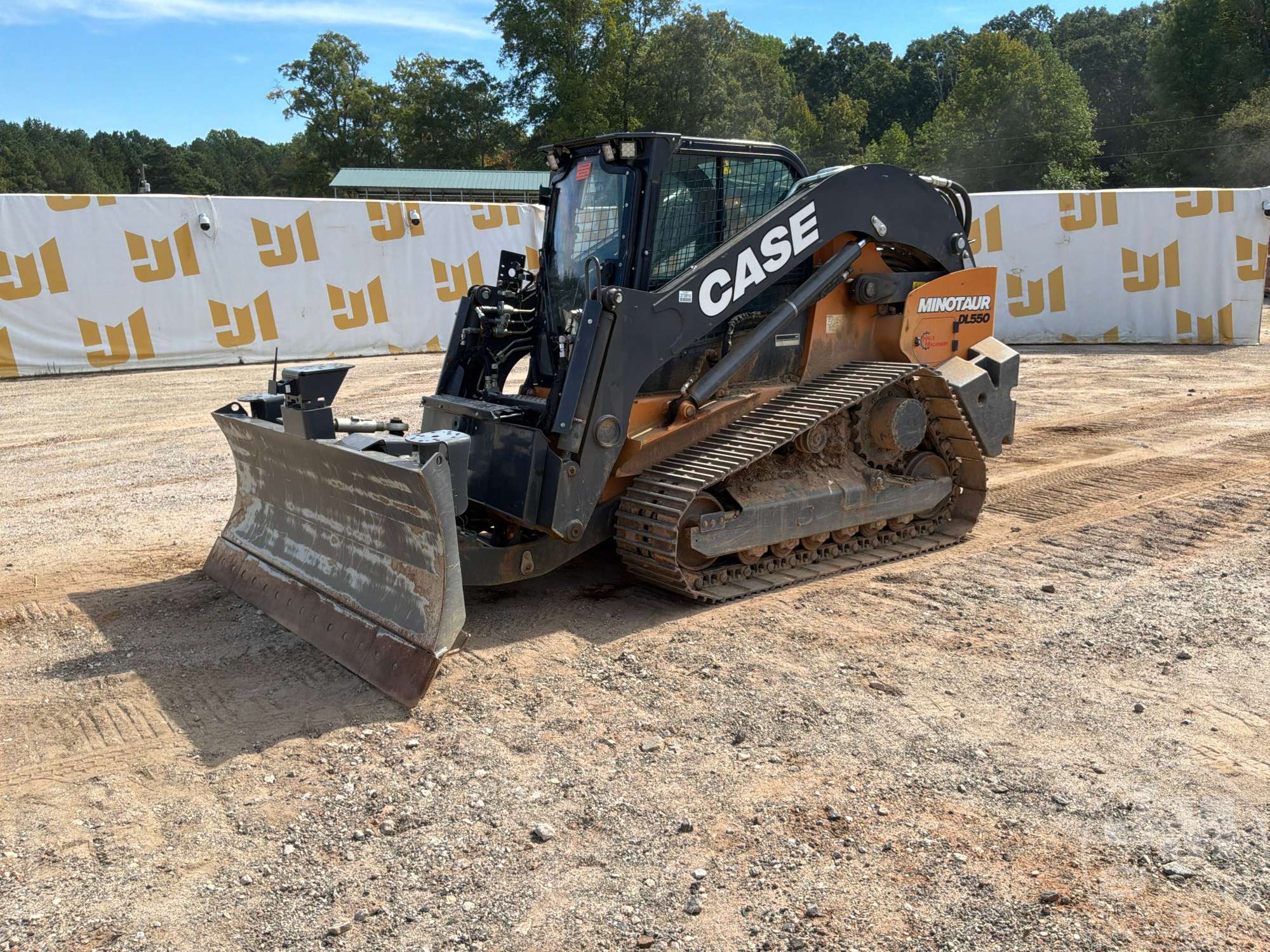 Photo of 2023 Case DL550