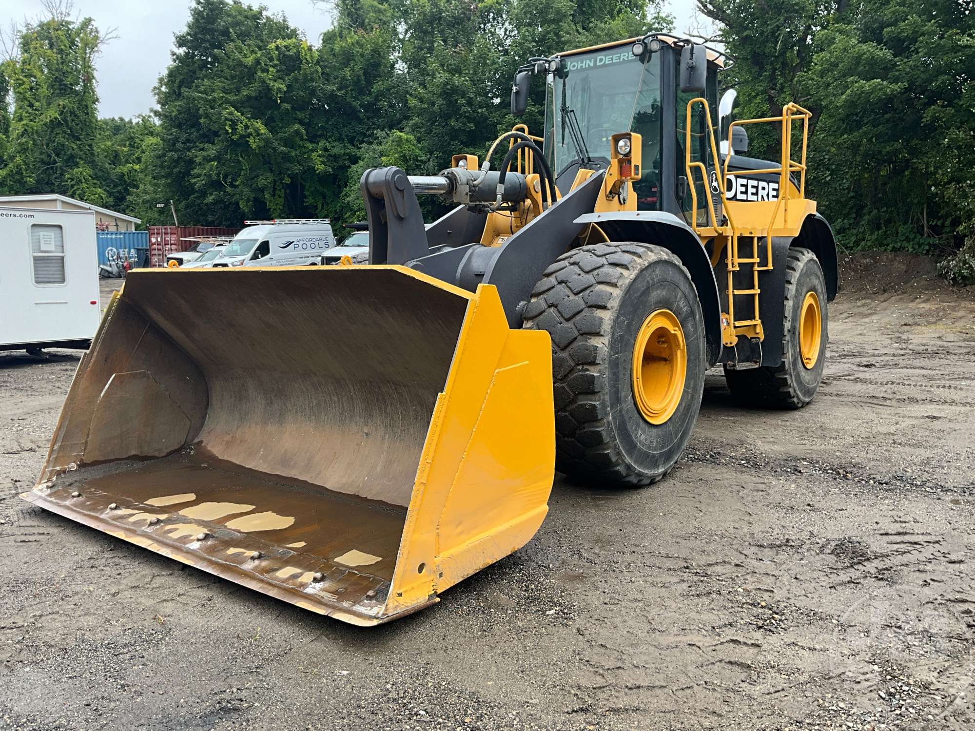 2012 John Deere 744K