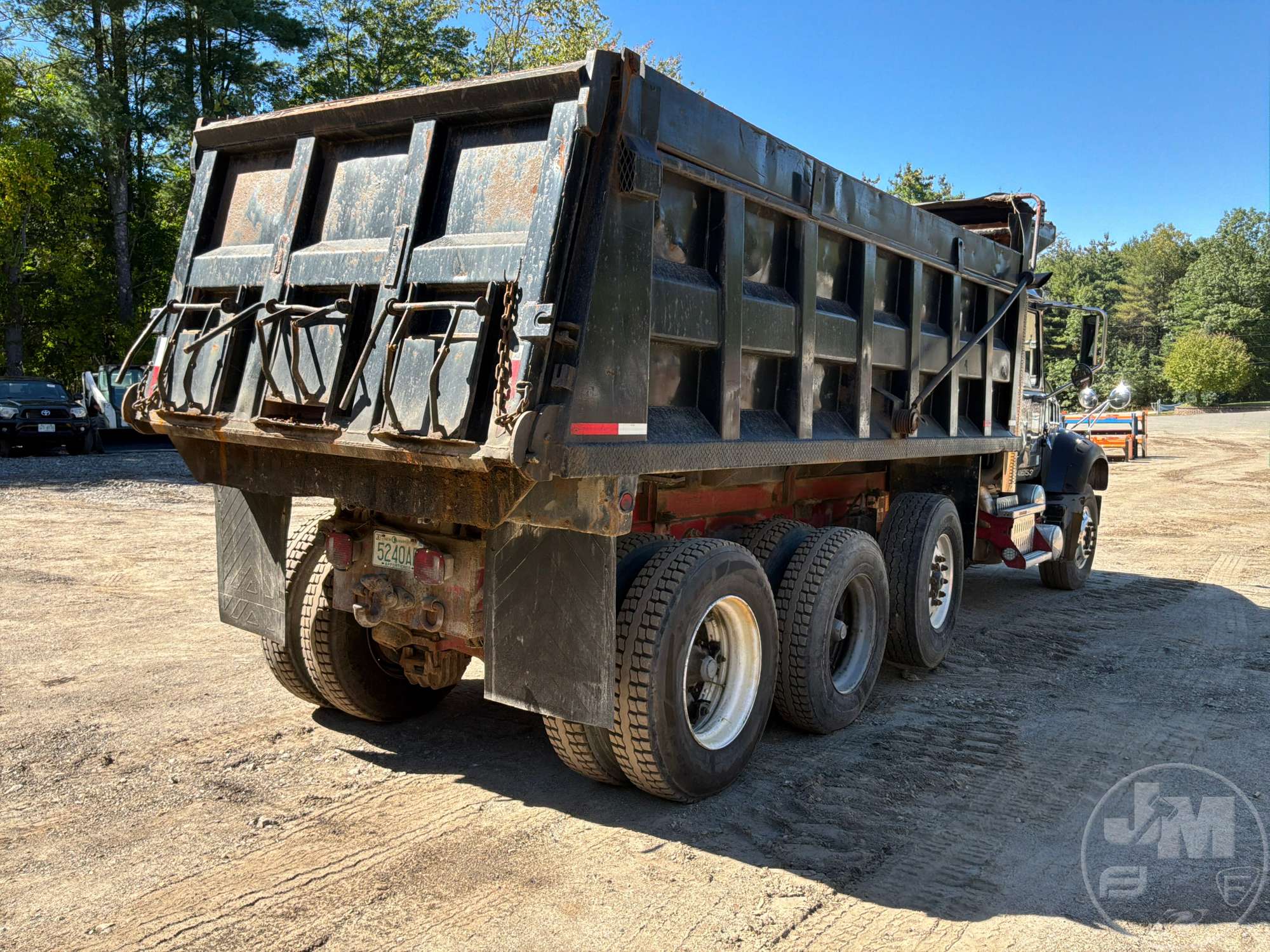 2009 Mack GU713