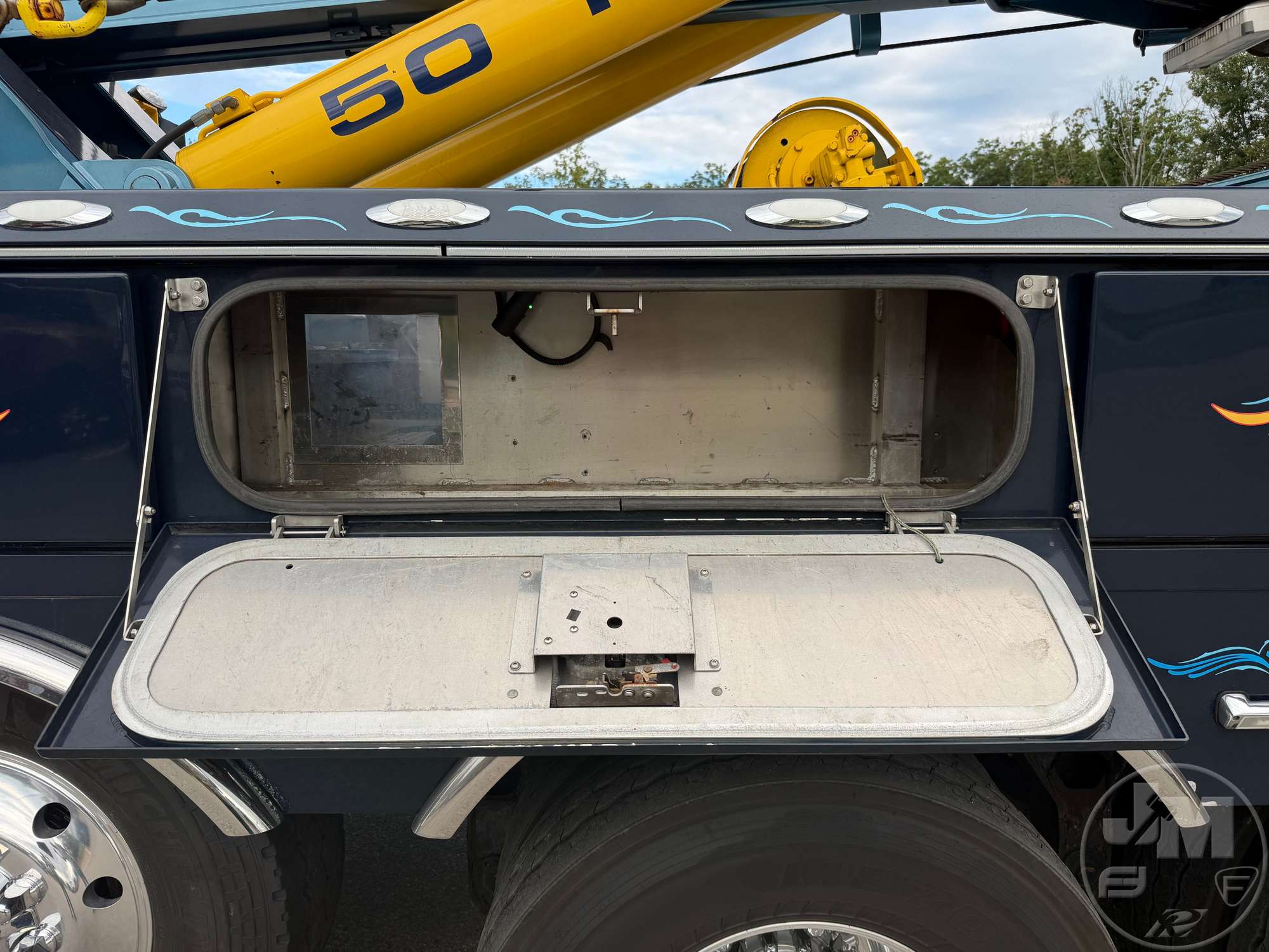2020 Peterbilt 389