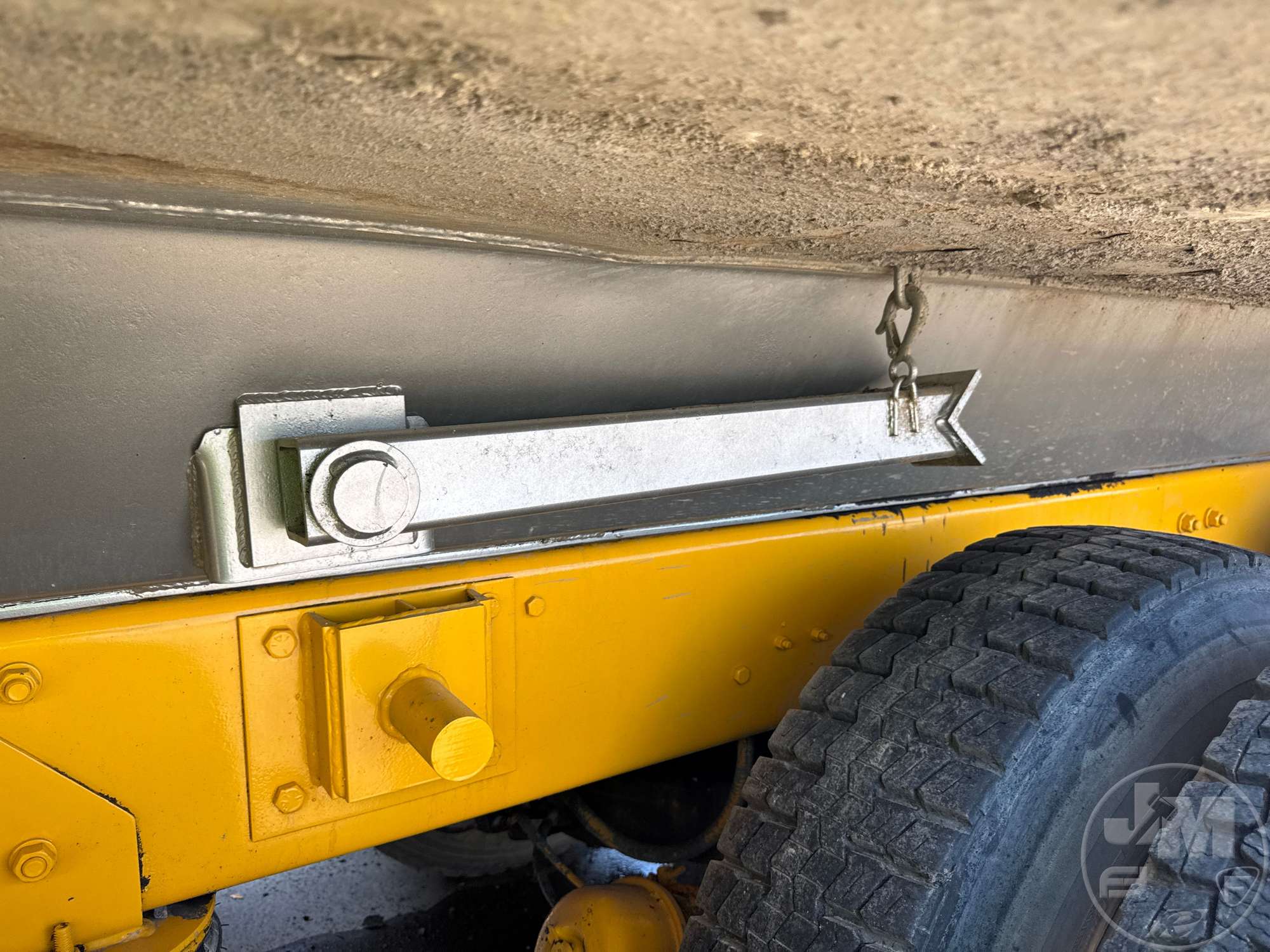 1996 Mack RD688S