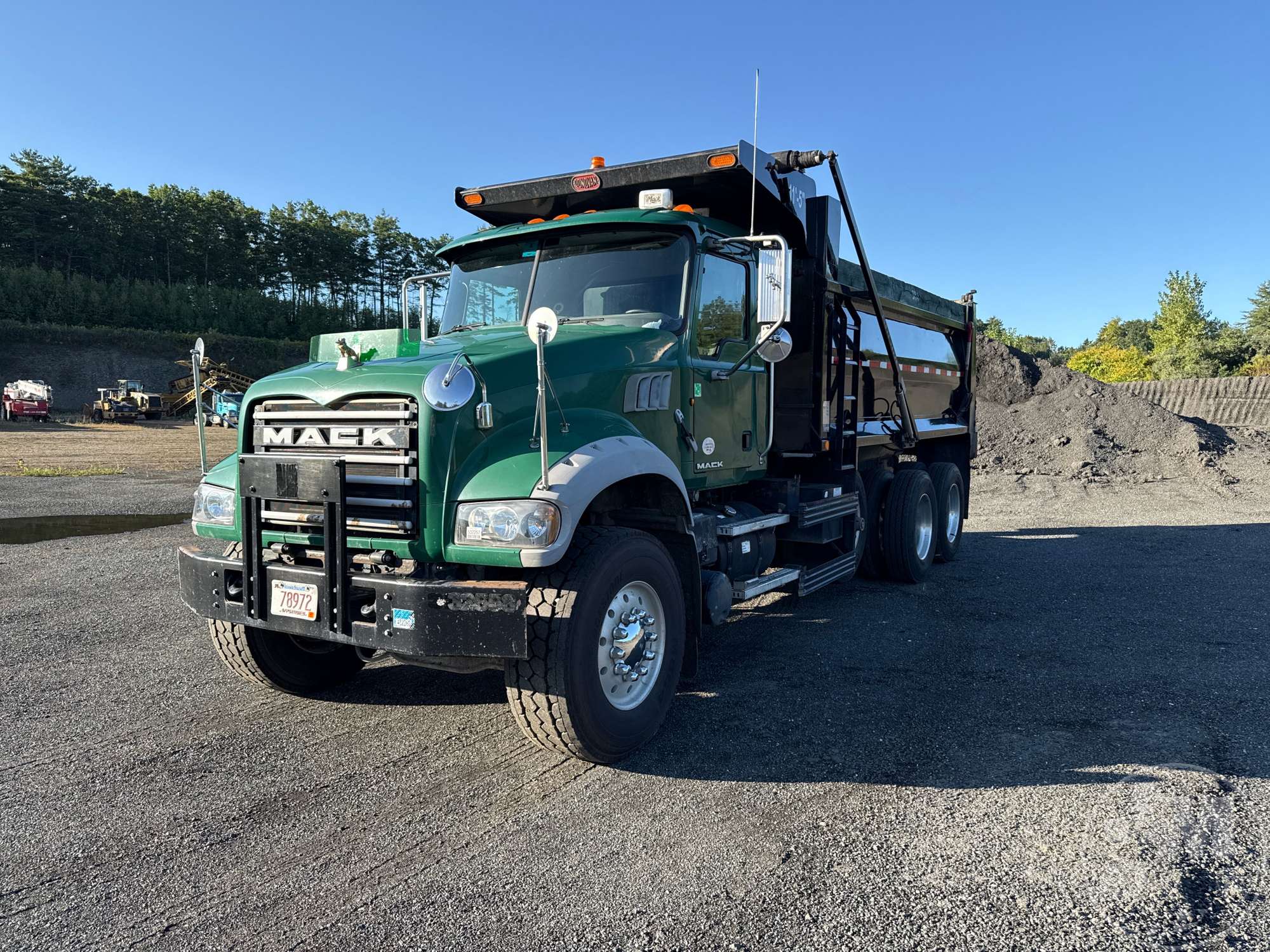 2011 Mack GU GRANITE