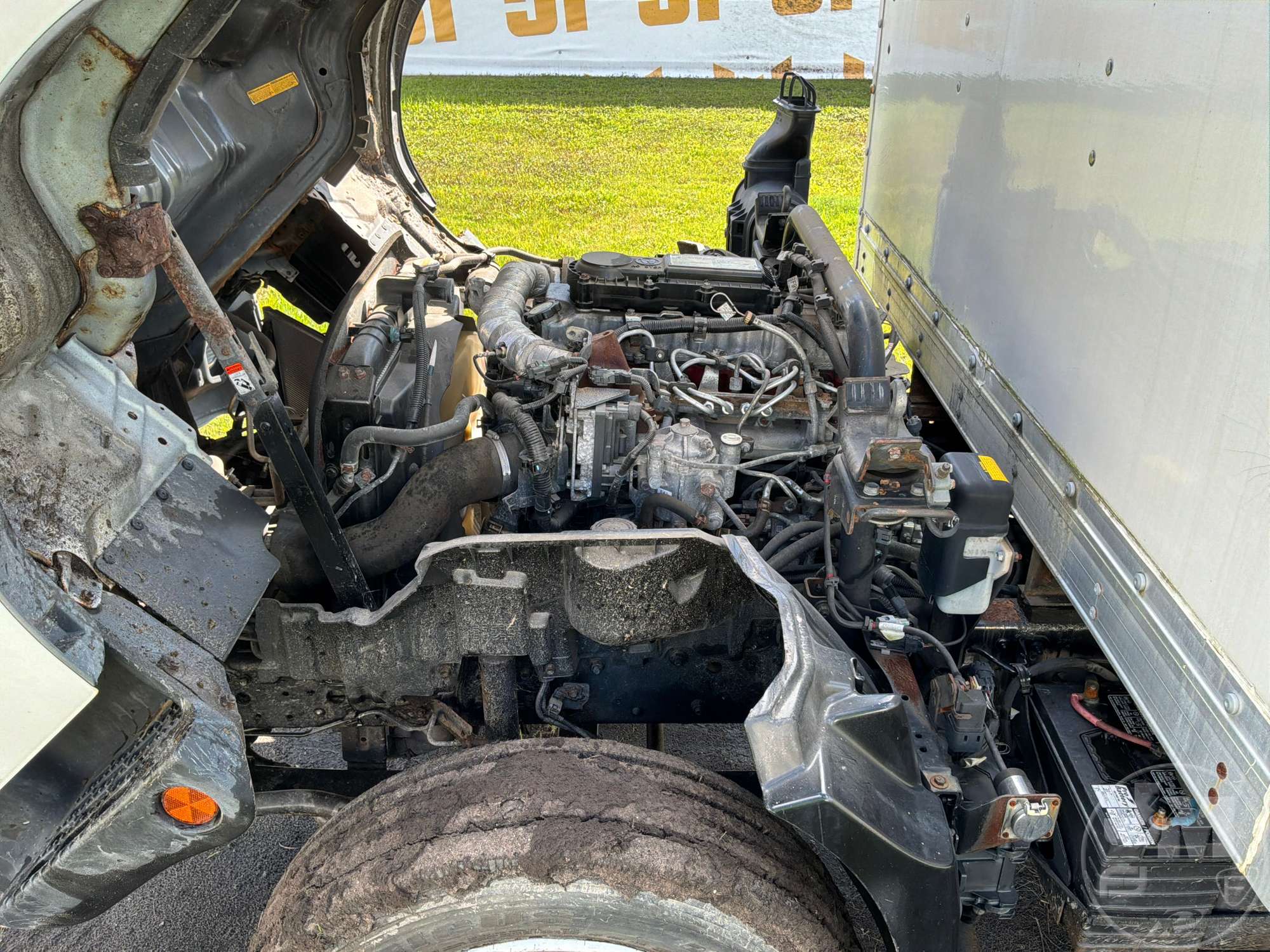 2017 Hino 195