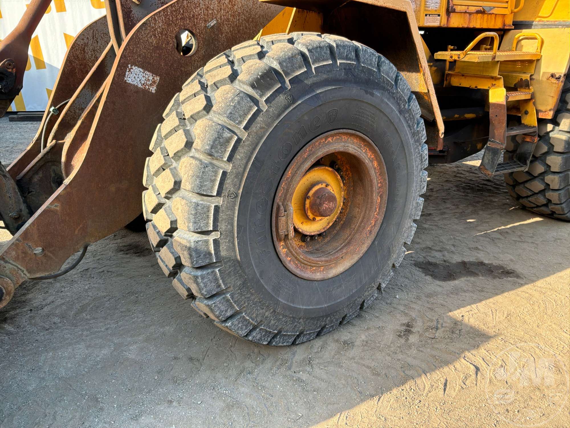 1999 Volvo L120C