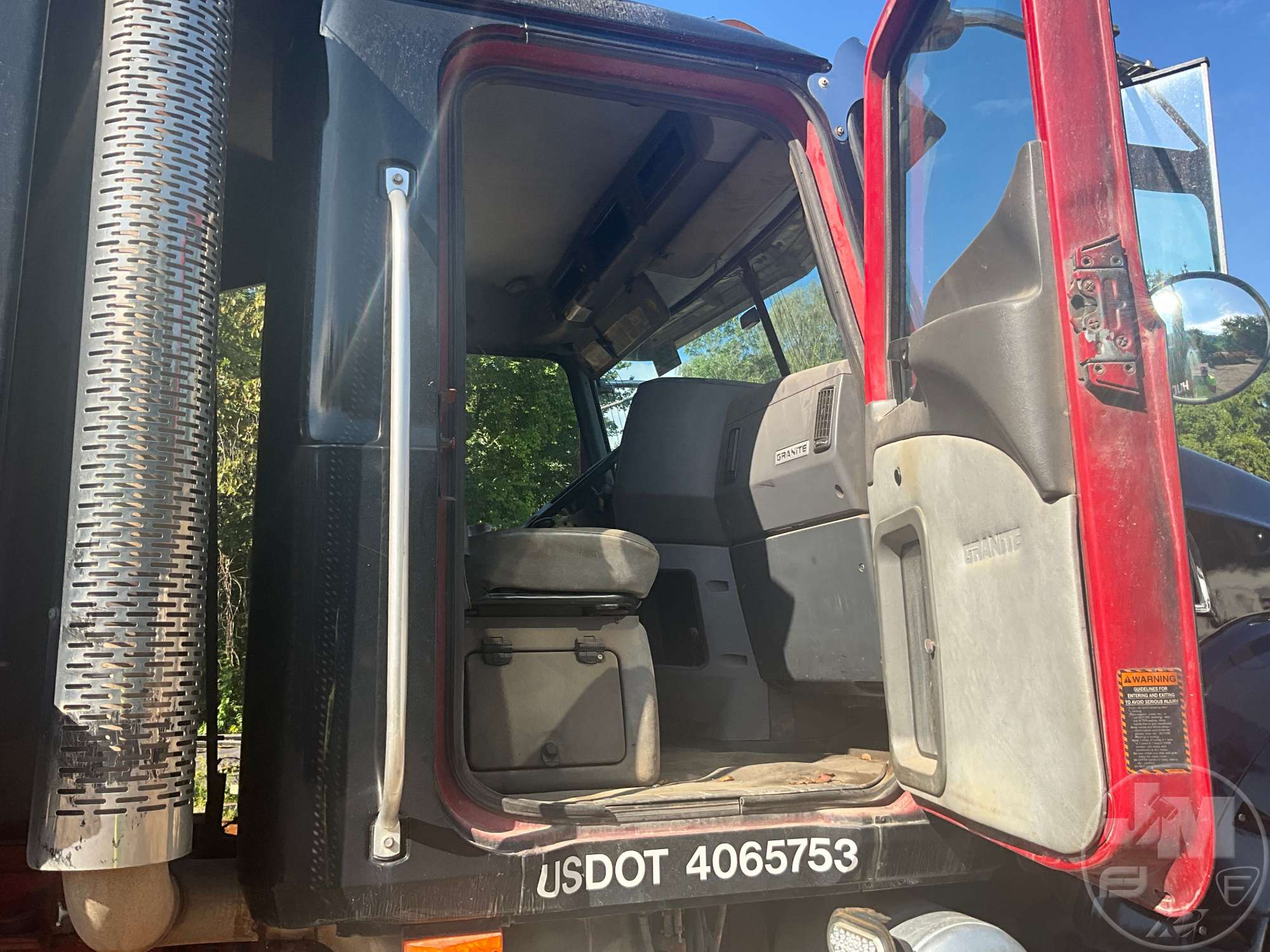 2009 Mack GU713