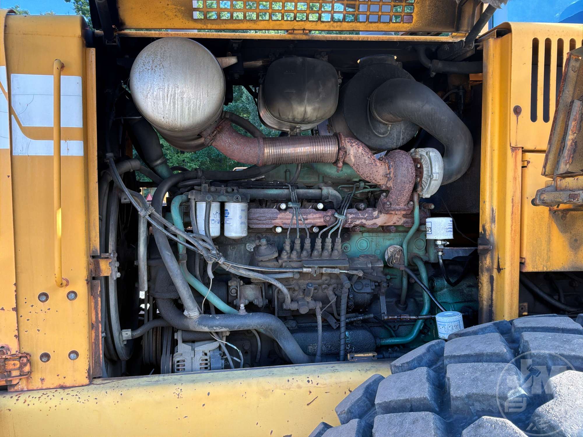1999 Volvo L120C