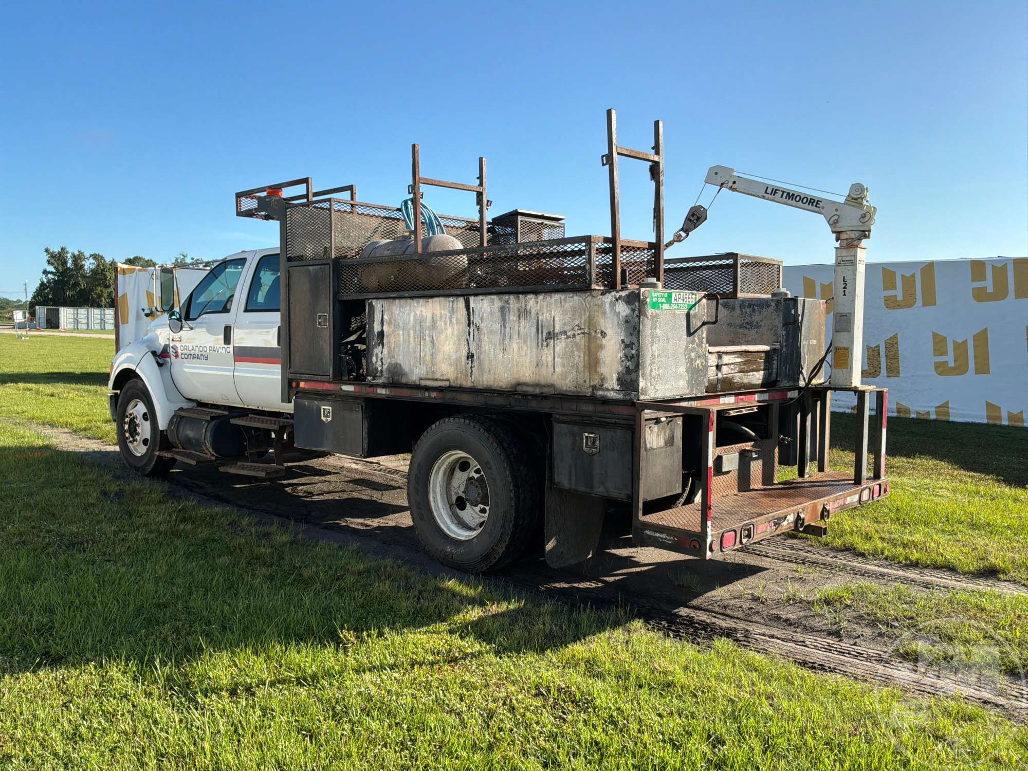 2009 Ford F-650XL SD CREW CAB