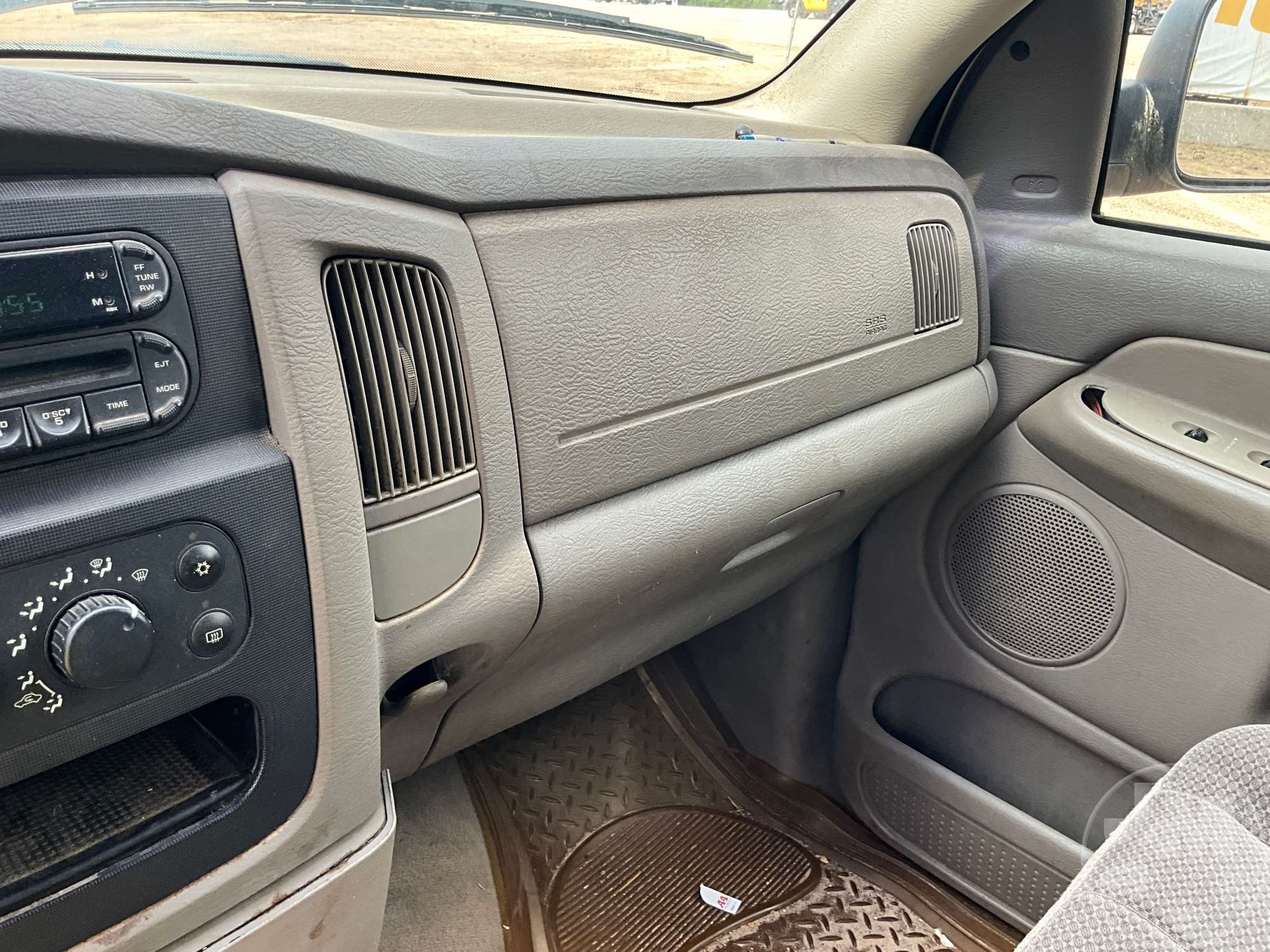 2004 Dodge RAM SLT