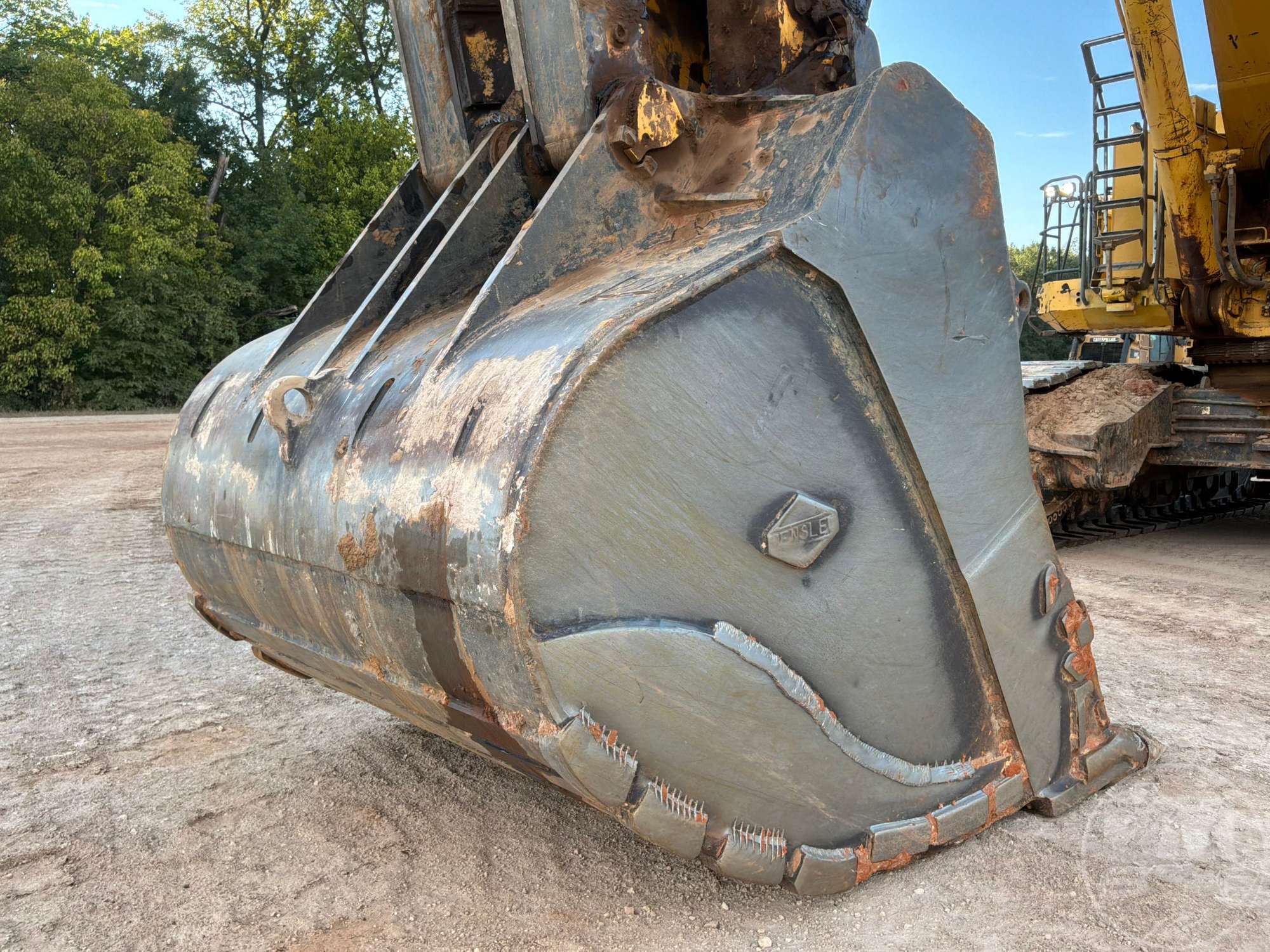 2007 Komatsu PC-2000