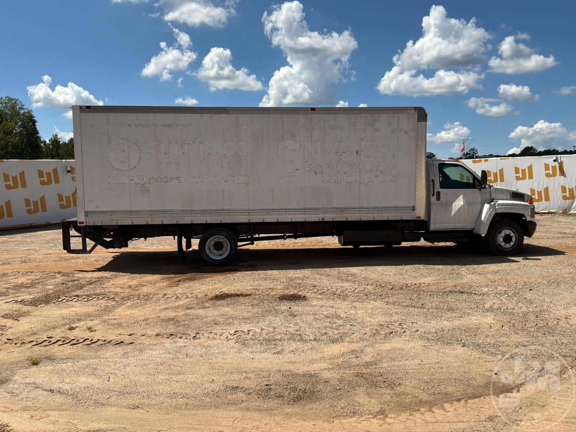 2006 GMC C5
