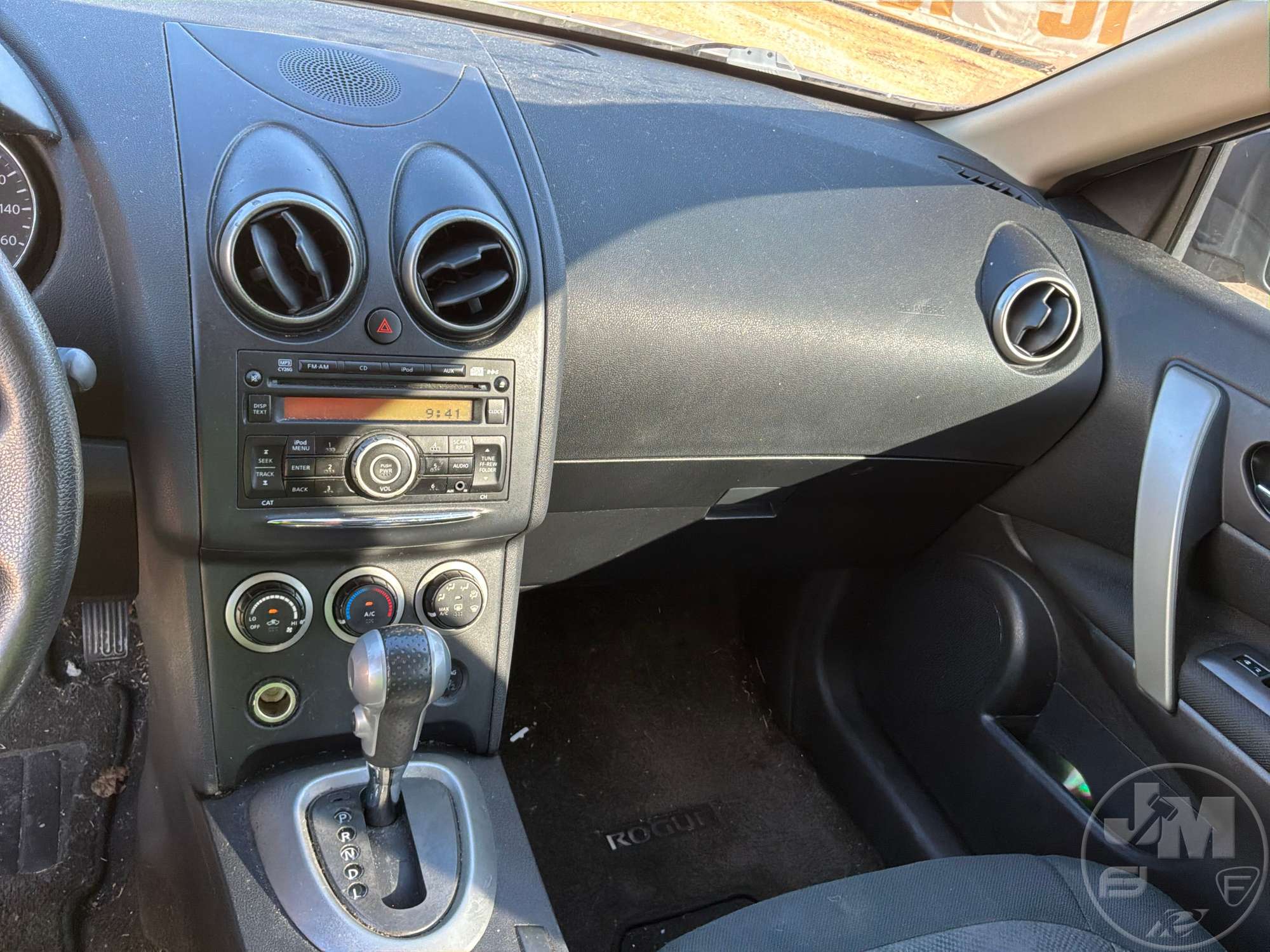 2014 Nissan ROGUE SELECT