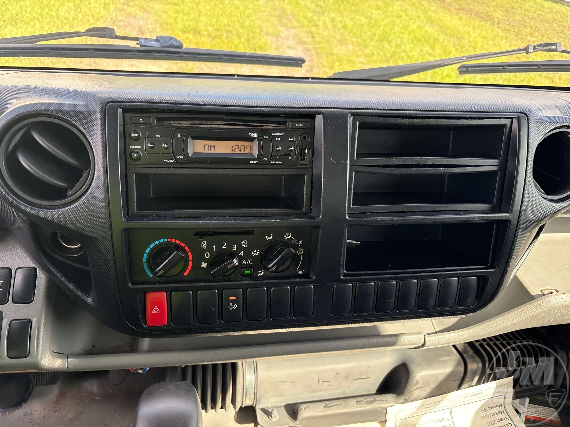 2017 Hino 195