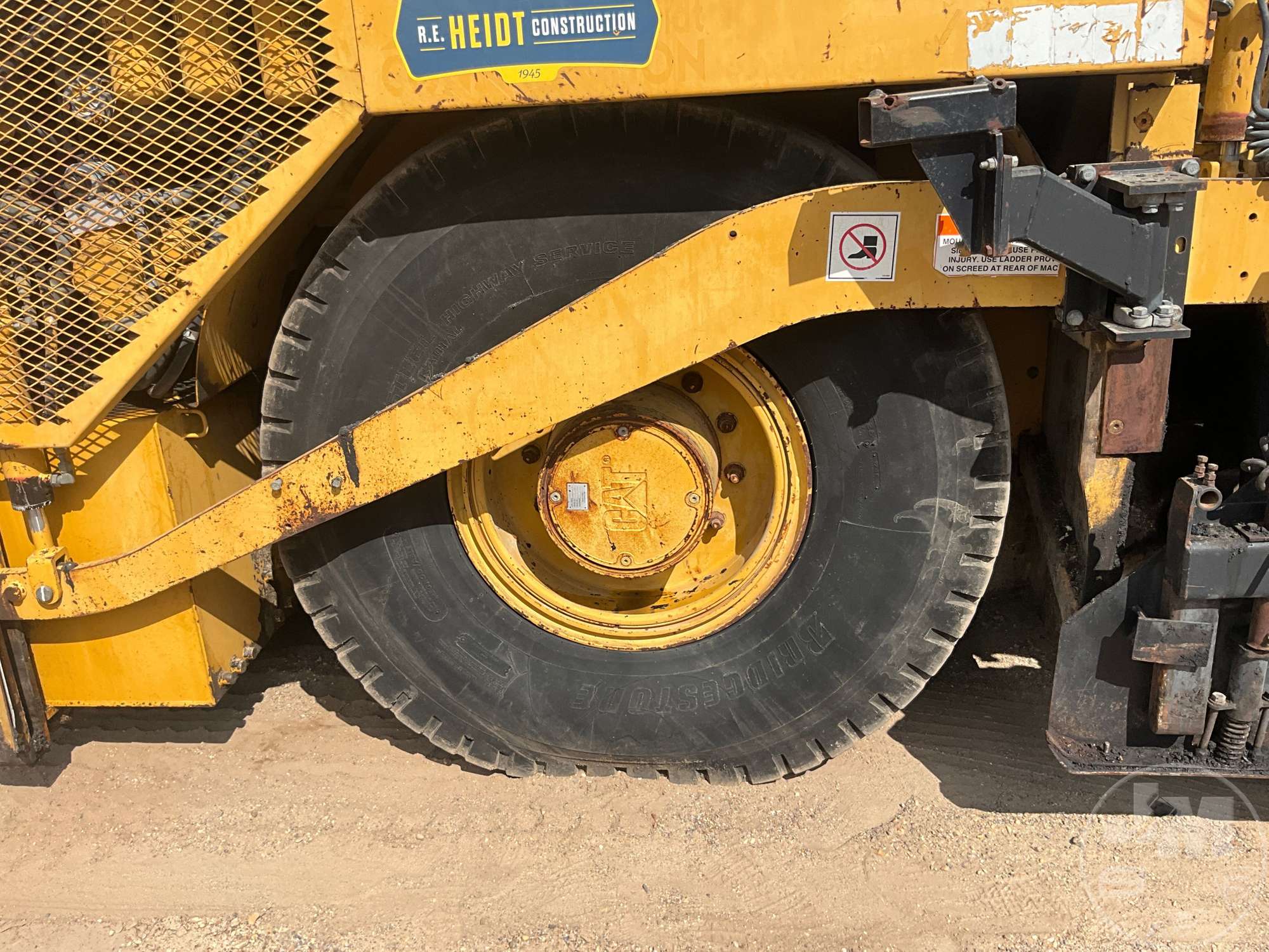 2008 Caterpillar AP1000D