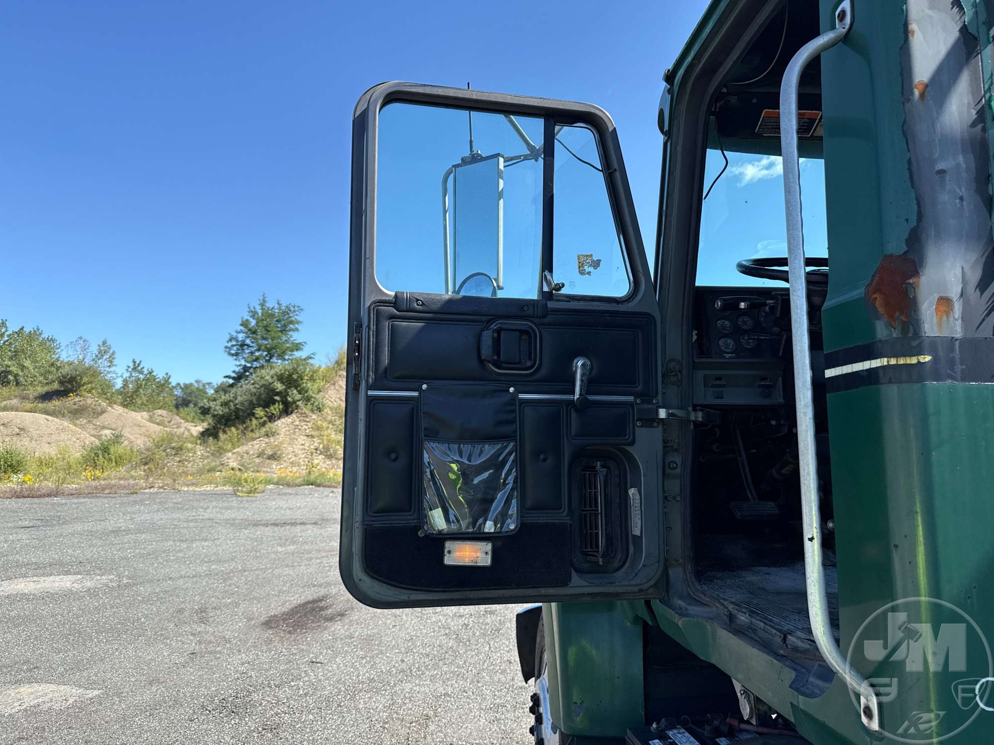 1994 Mack CH 613
