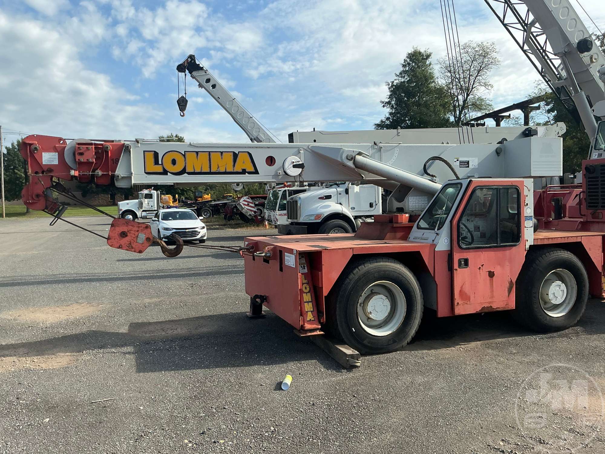 2004 Shuttlelift 5560B